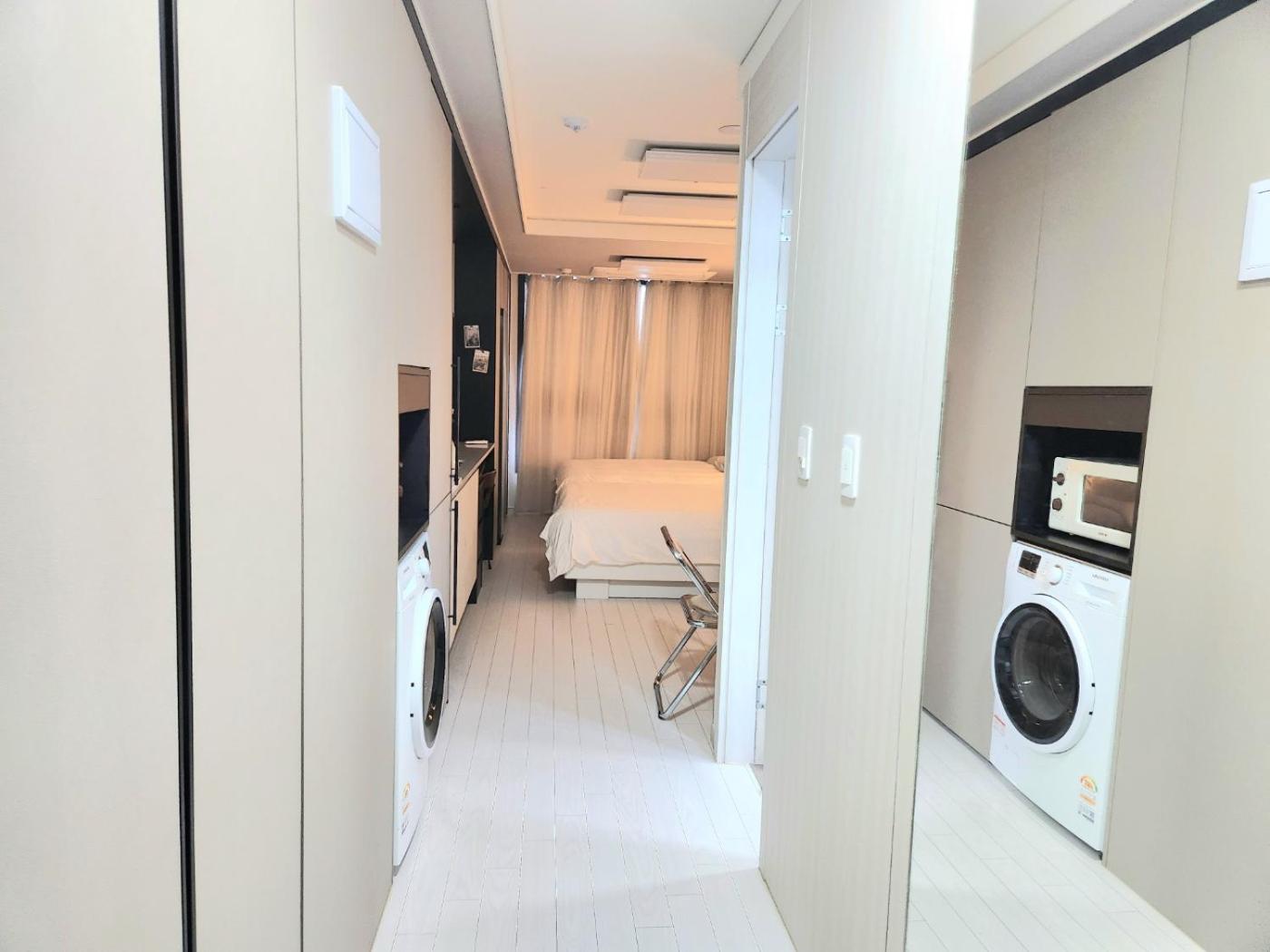 Suite - Photo 3
