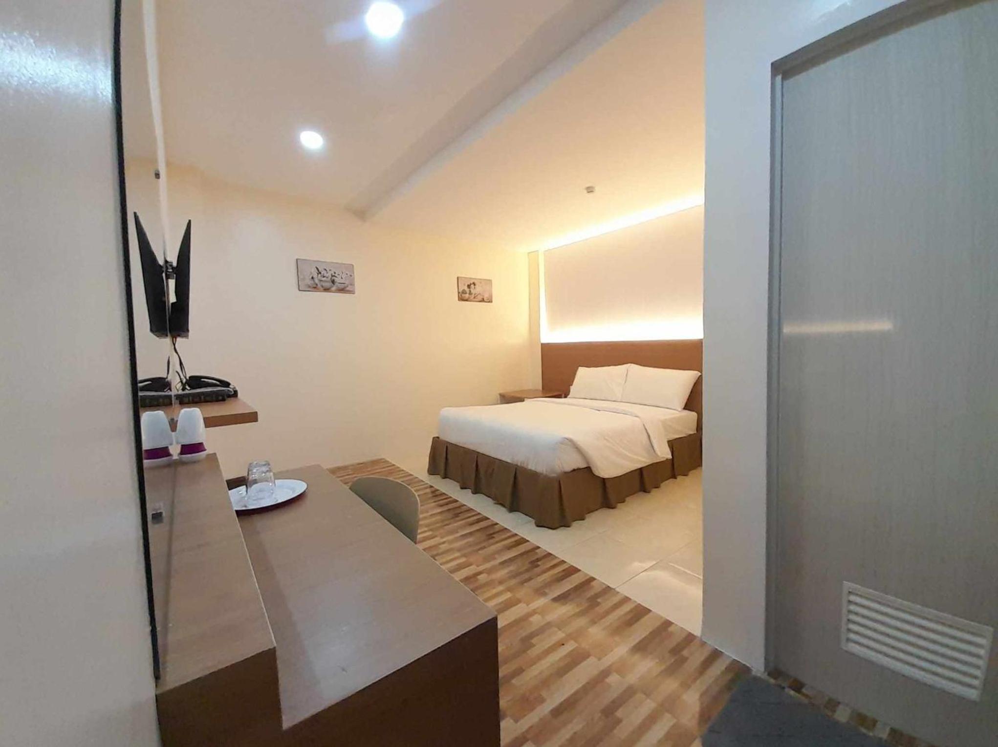 Deluxe Double Room photo 3