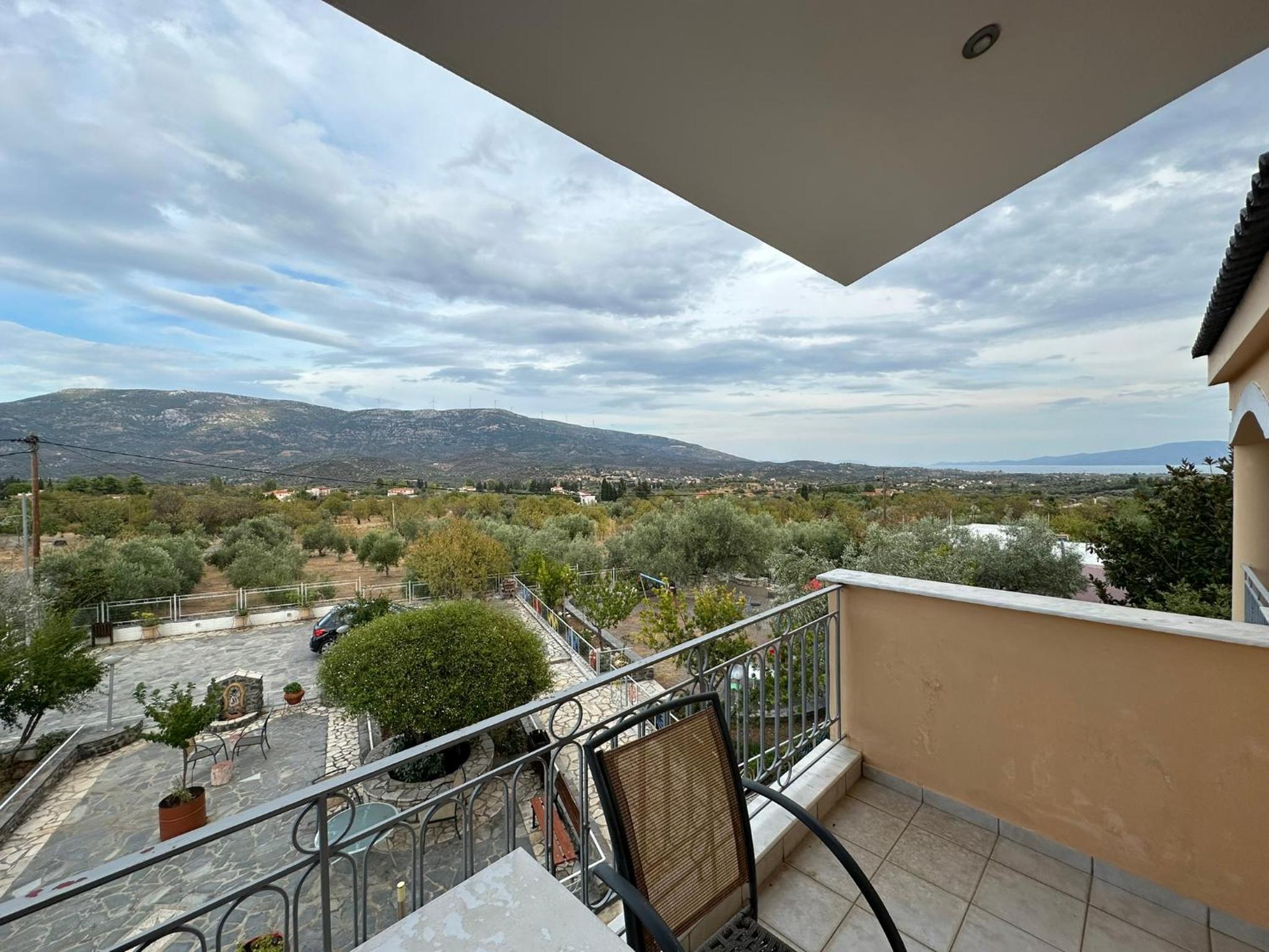 Deluxe Double or Twin Room with Balcony photo 3