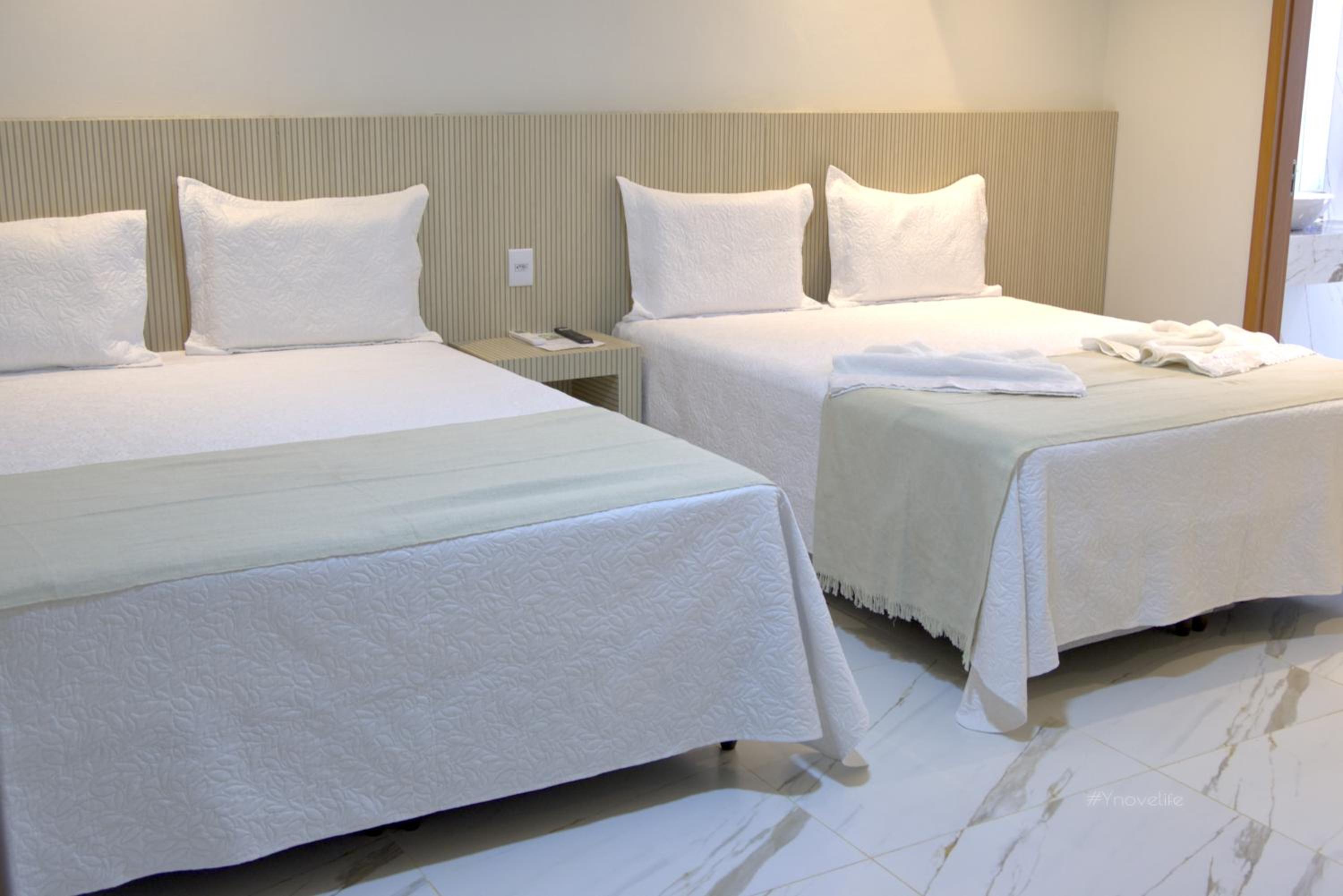 Deluxe Suite with Spa Bath