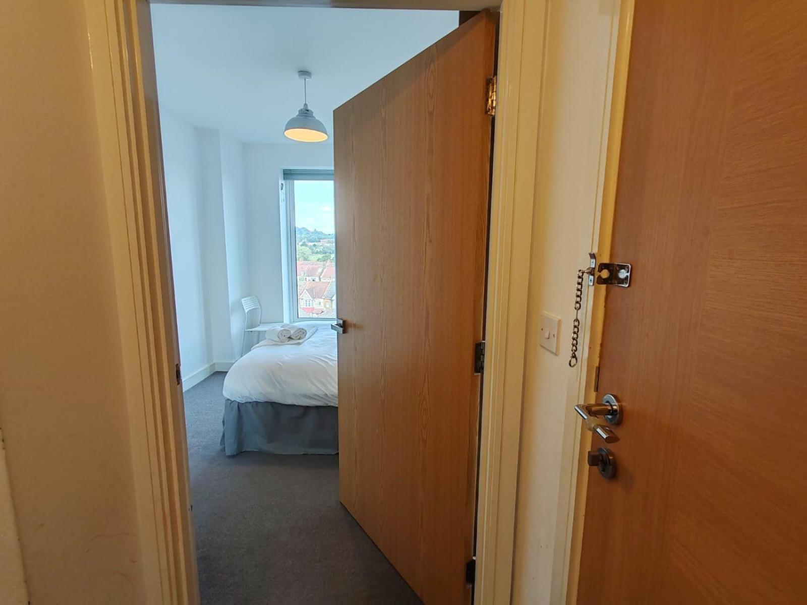 Double Room with Shared Bathroom photo 3