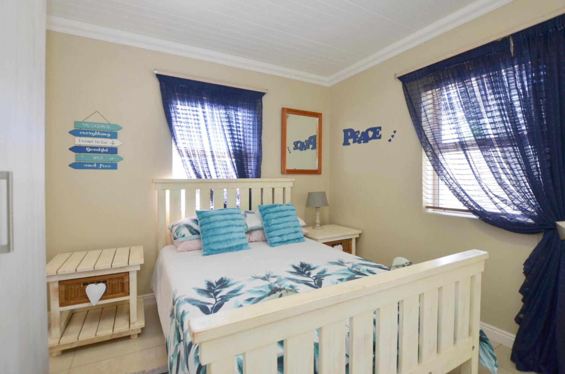 Studio Apartment photo 1