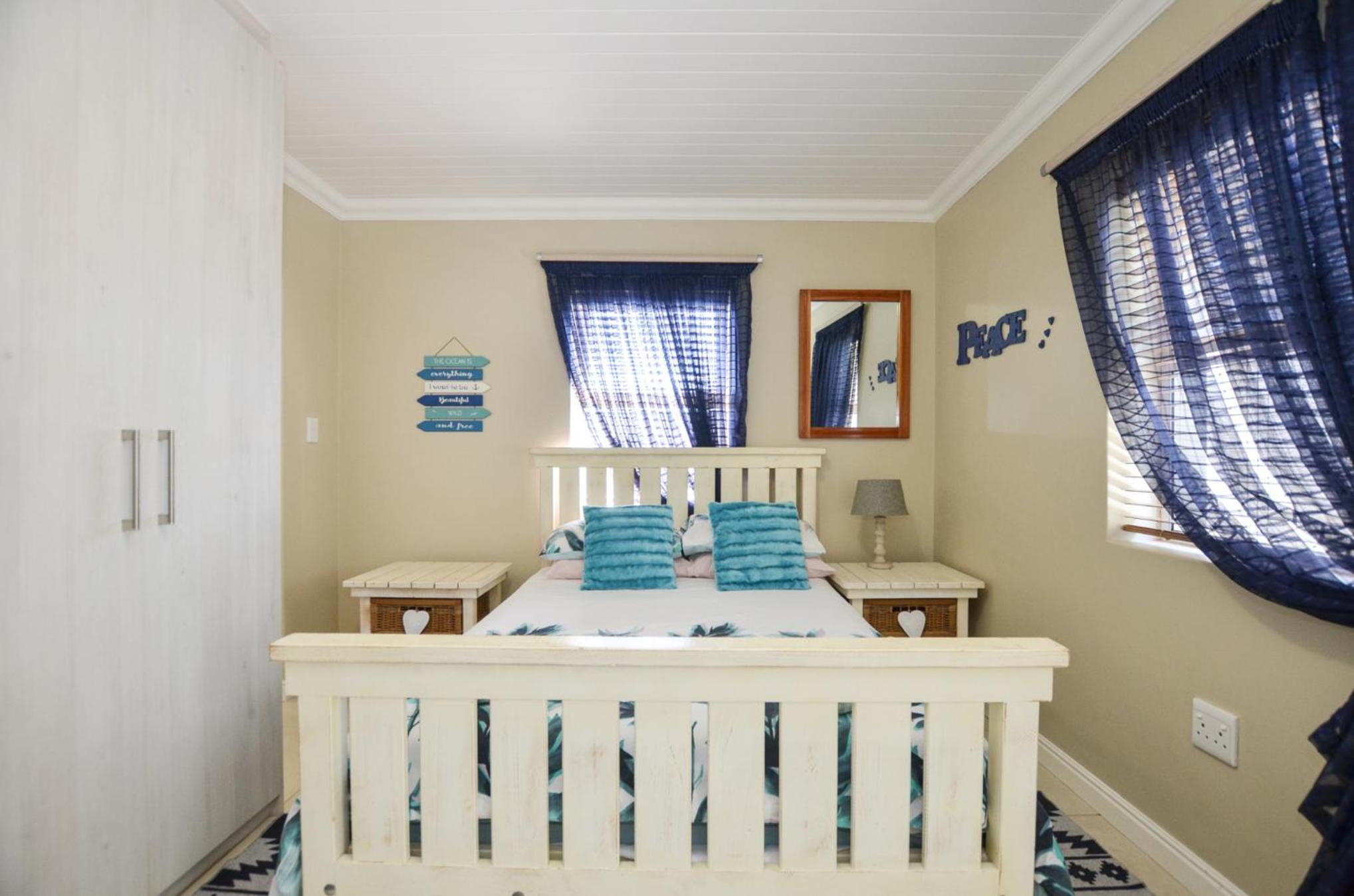 Studio Apartment photo 2