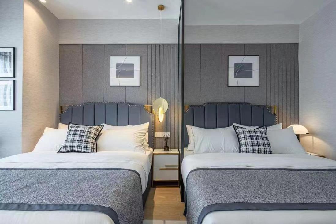 Superior Twin Room with City View