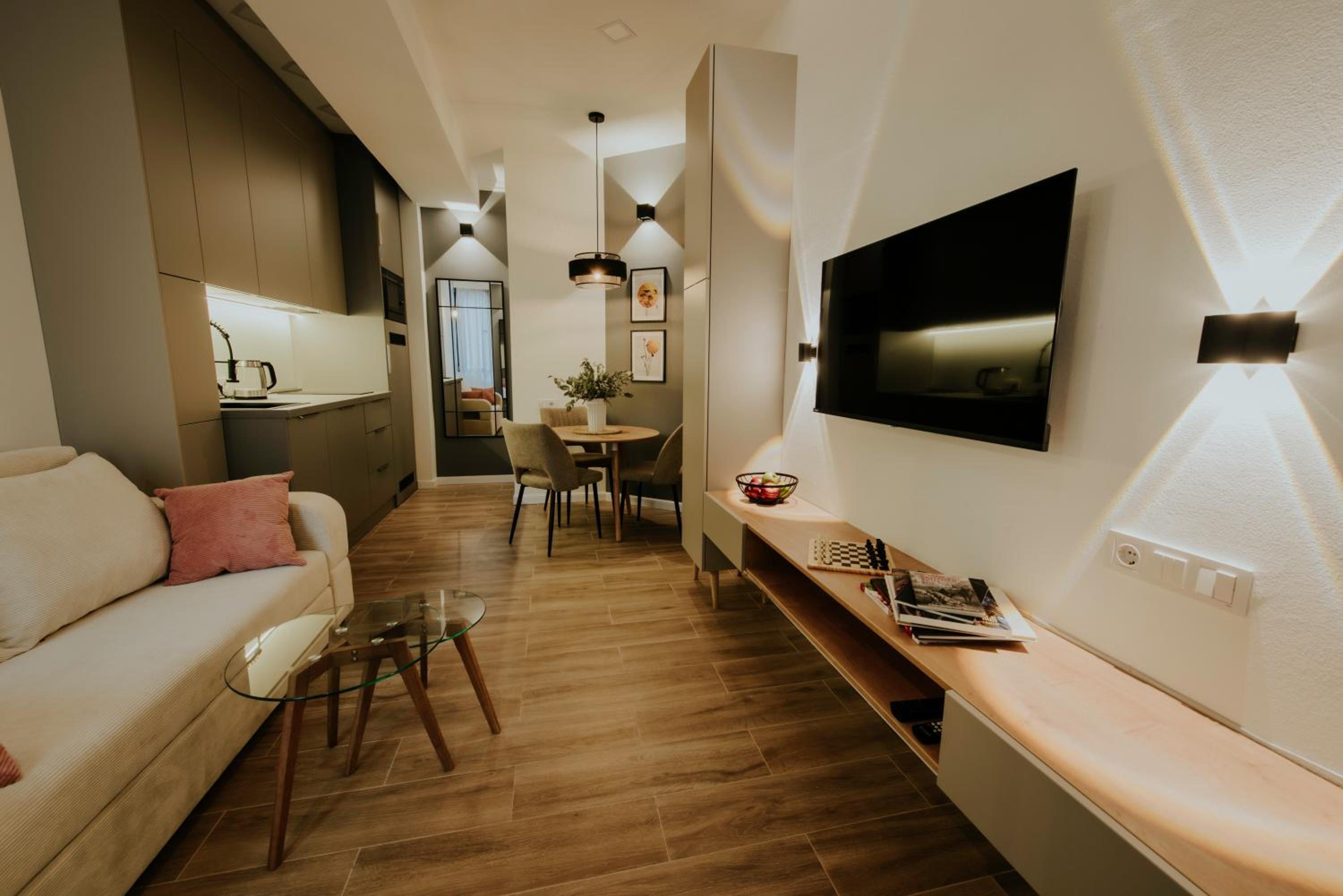Deluxe Suite photo 3