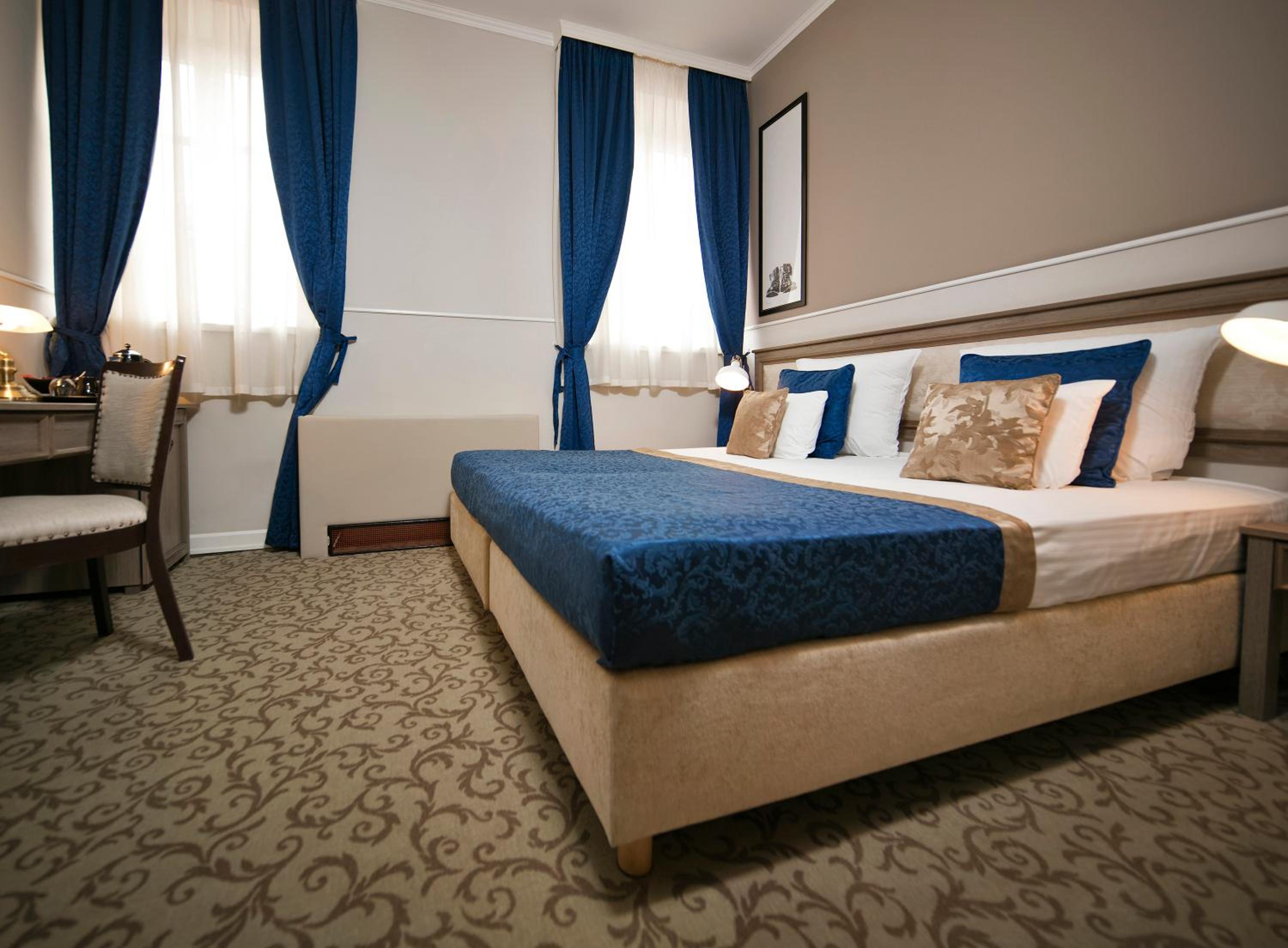 Double or Twin Room - Photo 3