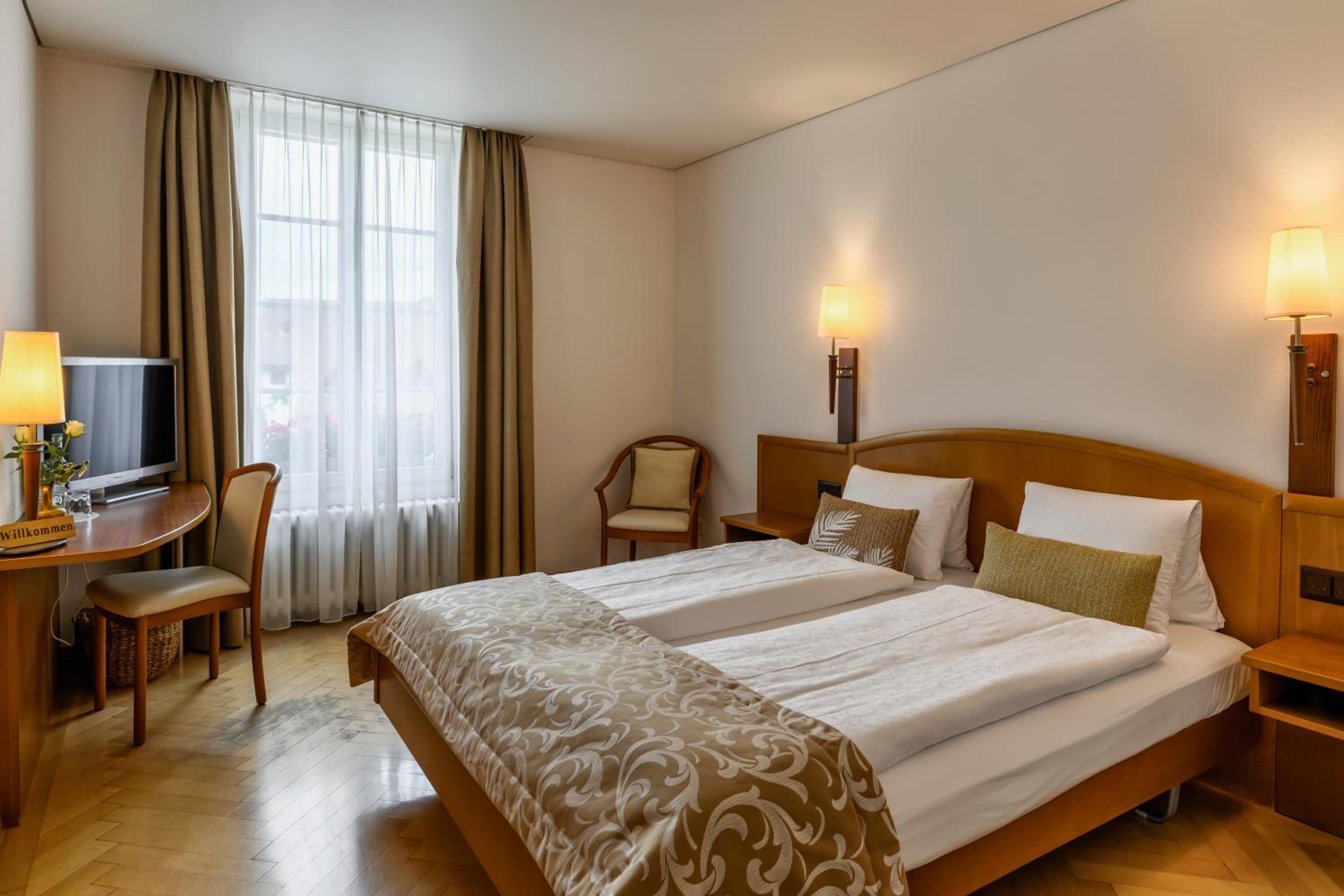 Double Room with Shower