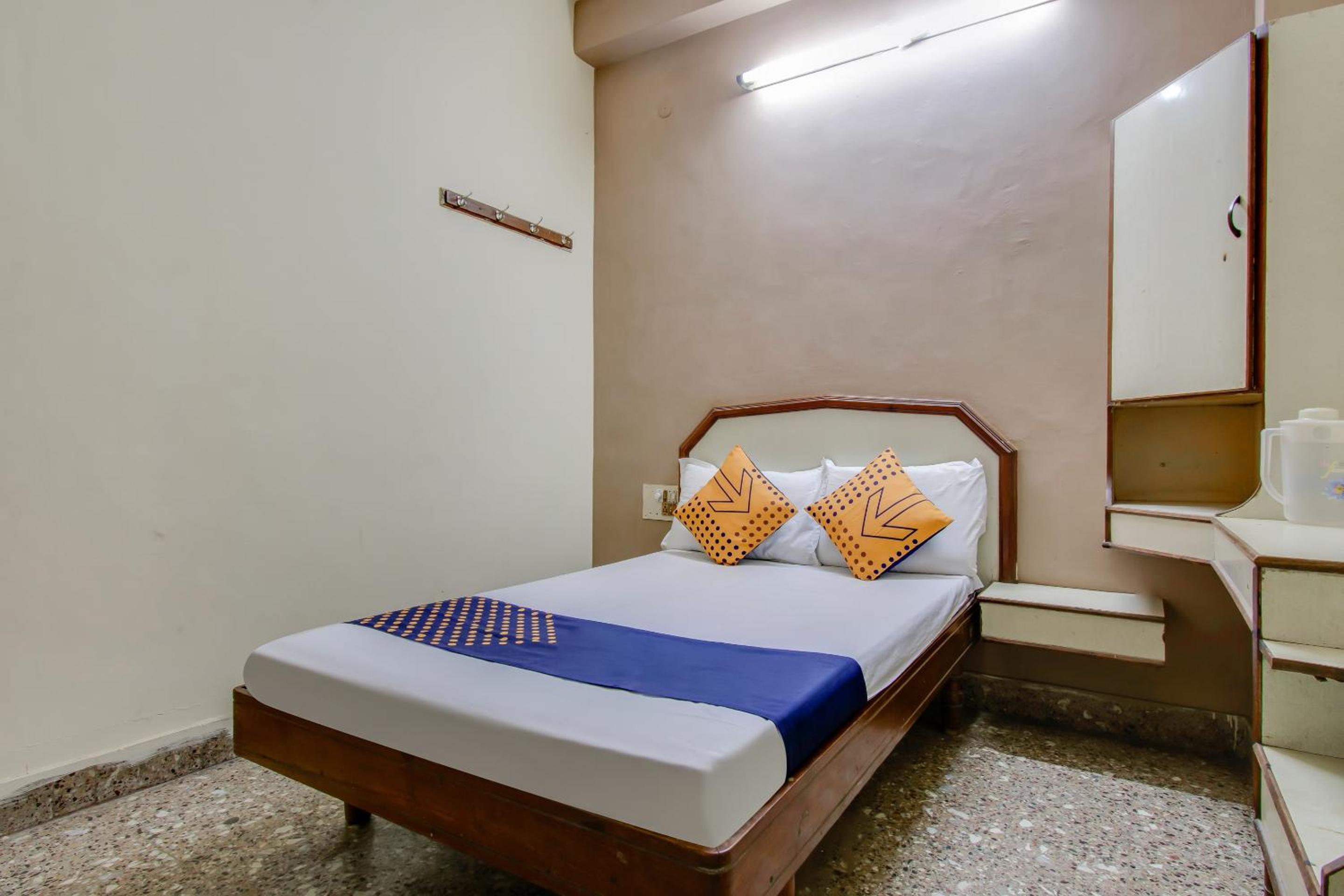 Classic Triple Room