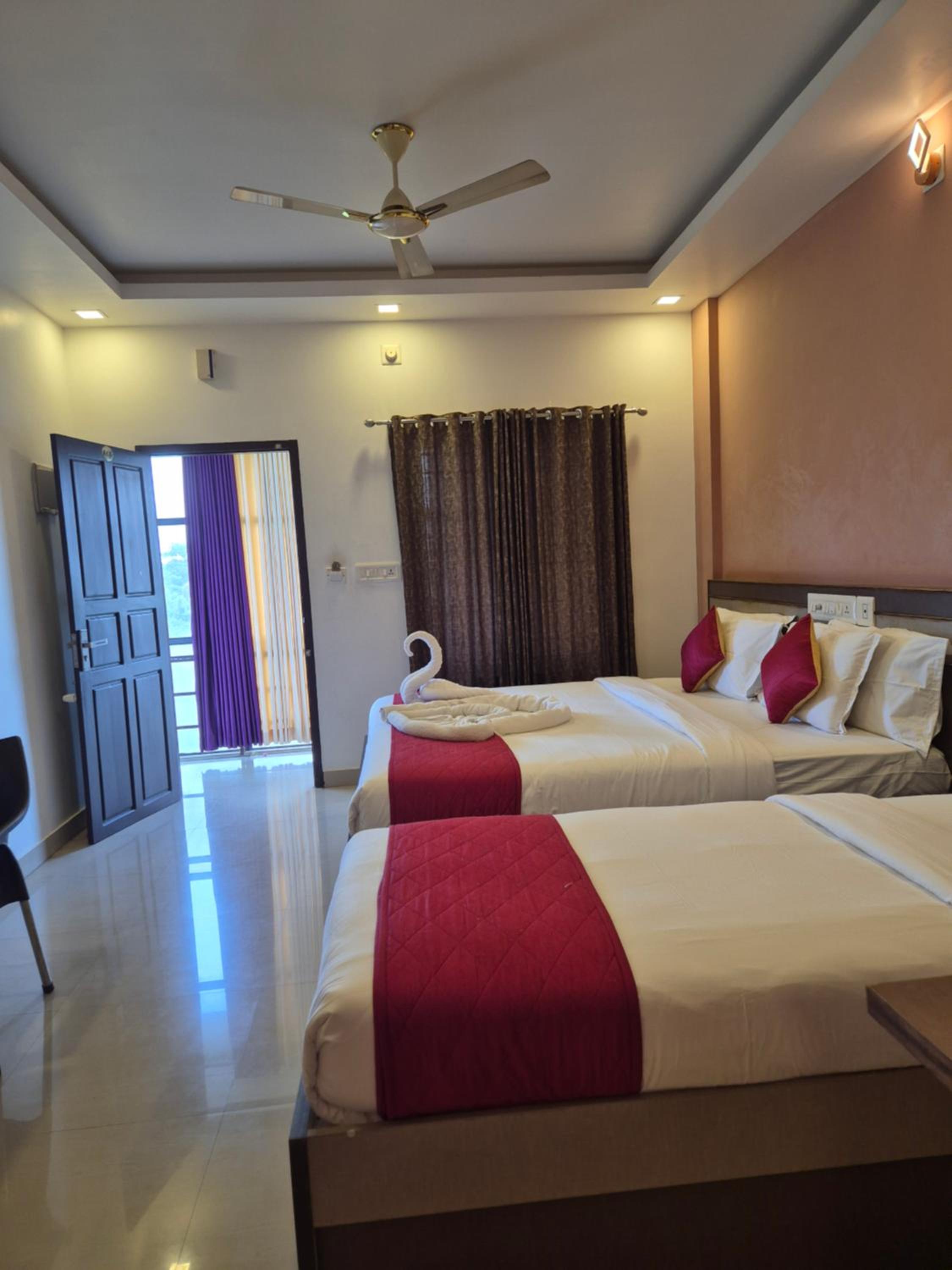 Deluxe Triple Room photo 2