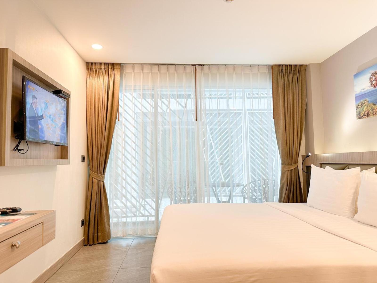 Superior King Room with Balcony