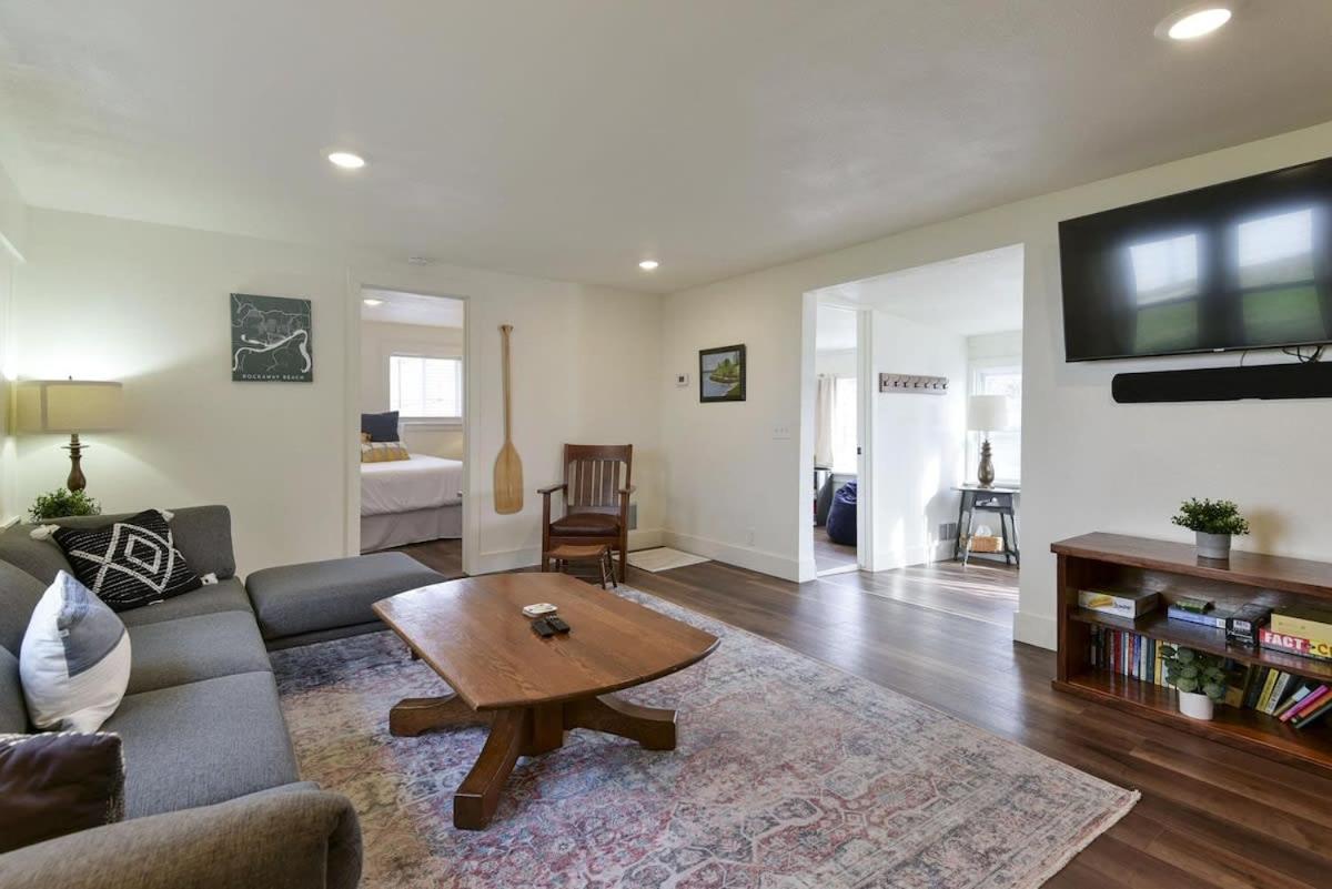 Apartment photo 2