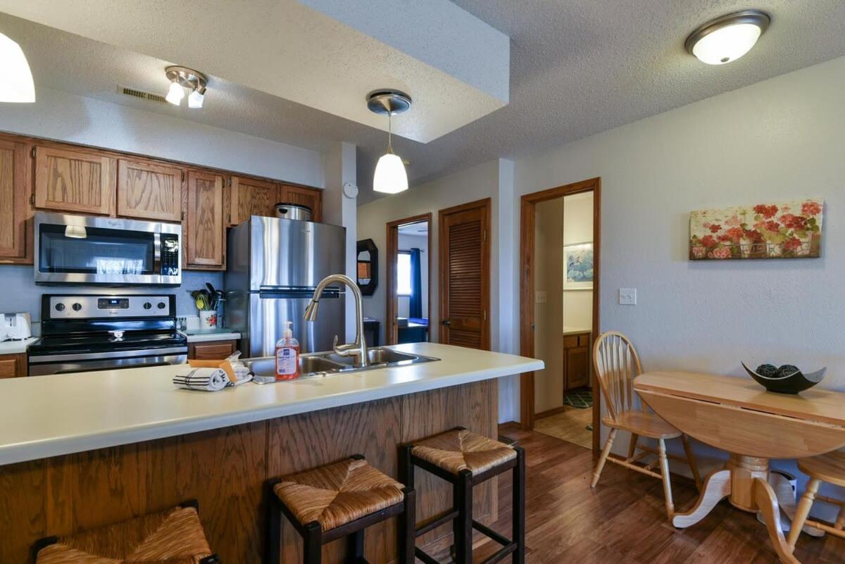 Apartment photo 2