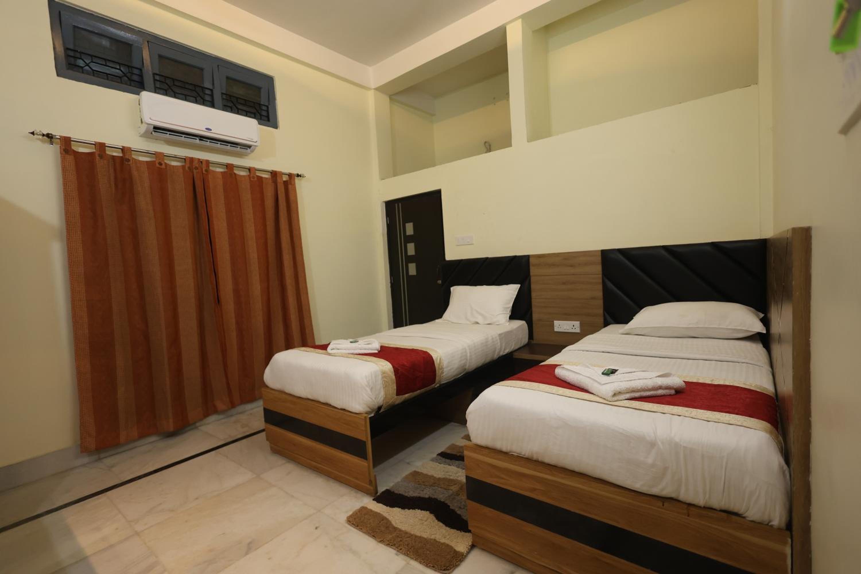 Deluxe Double Or Twin Room photo 1