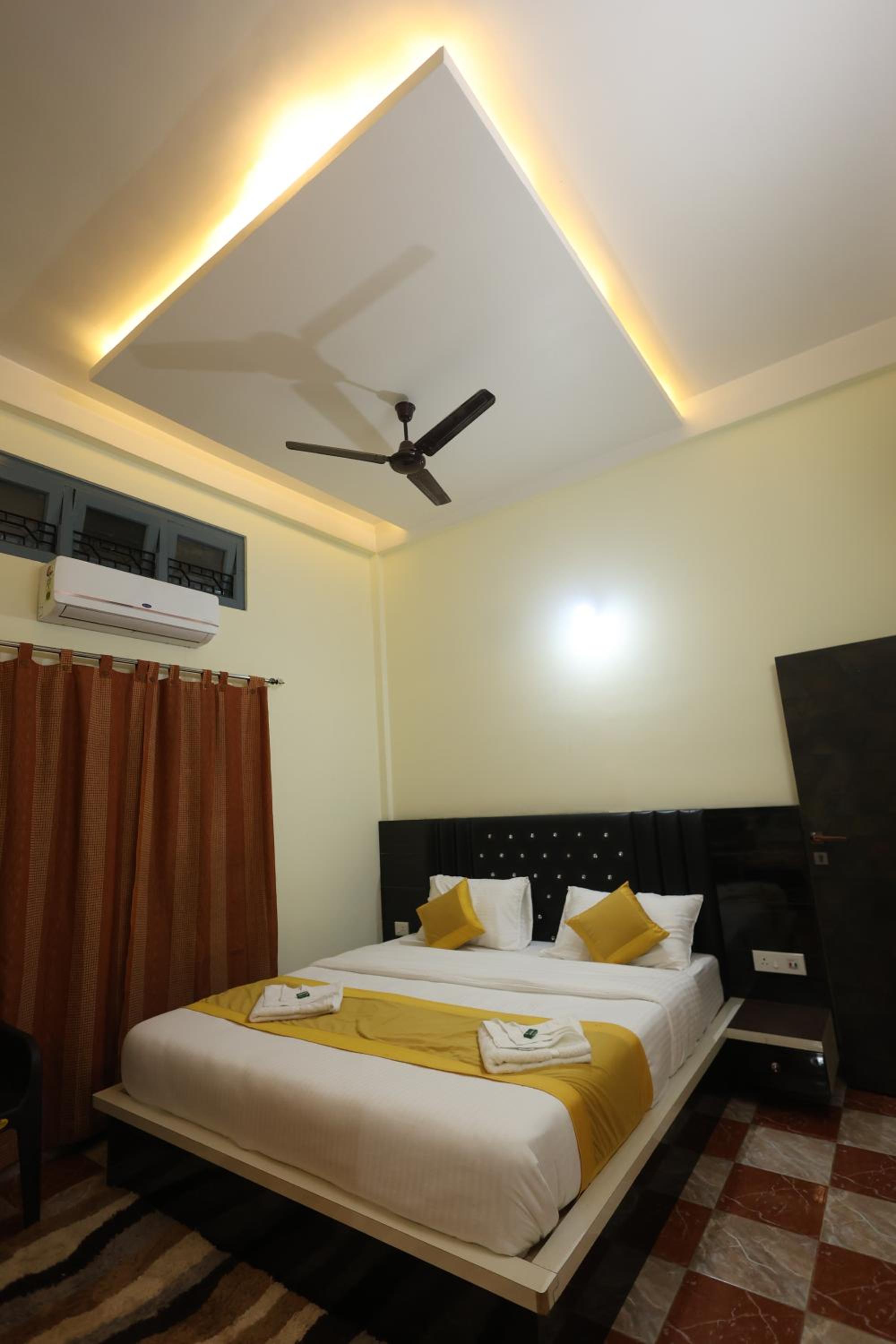 Superior King Room photo 2