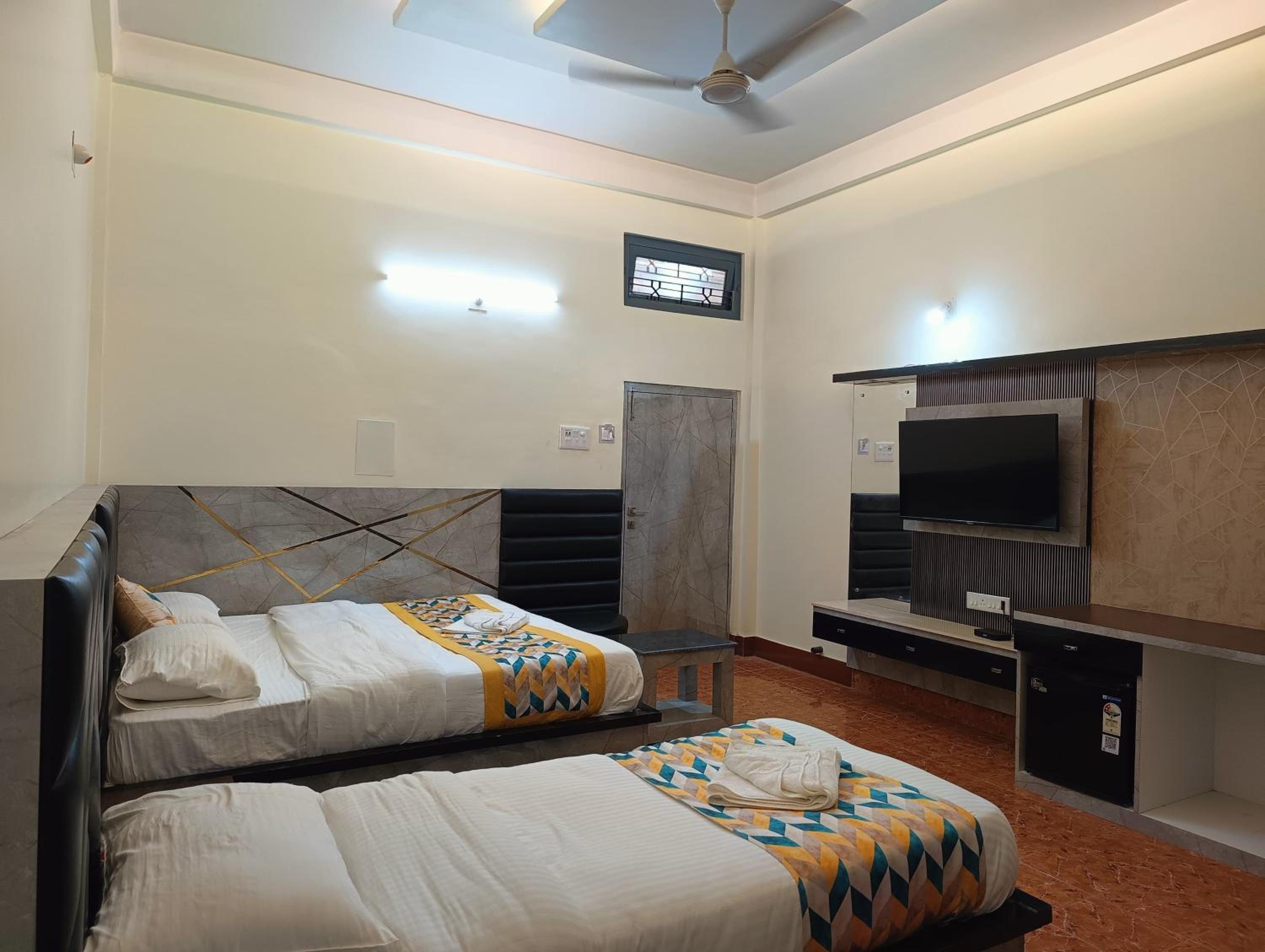 Deluxe Double Room photo 2