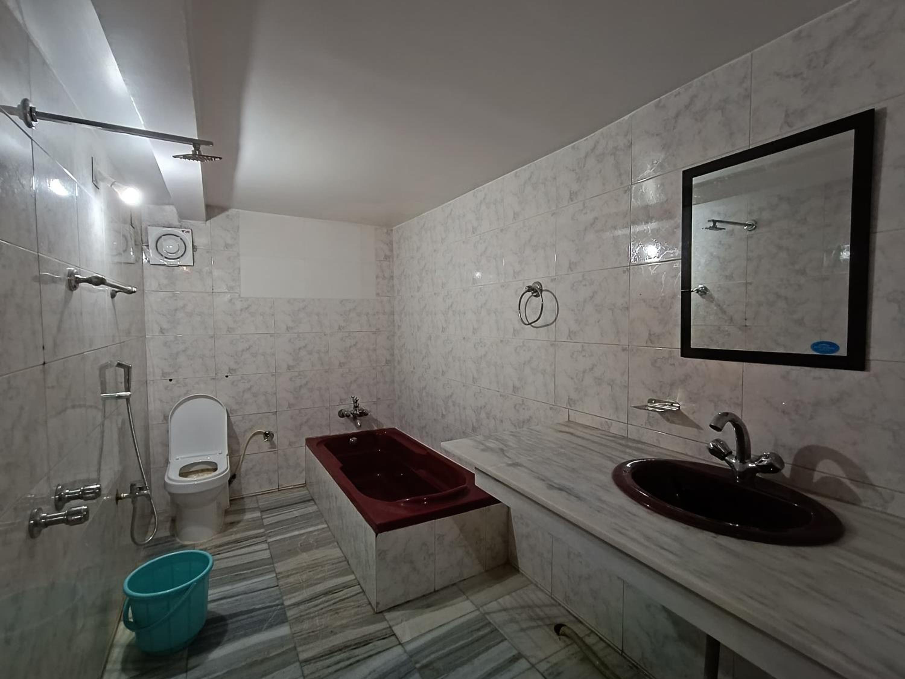 Deluxe King Room photo 2