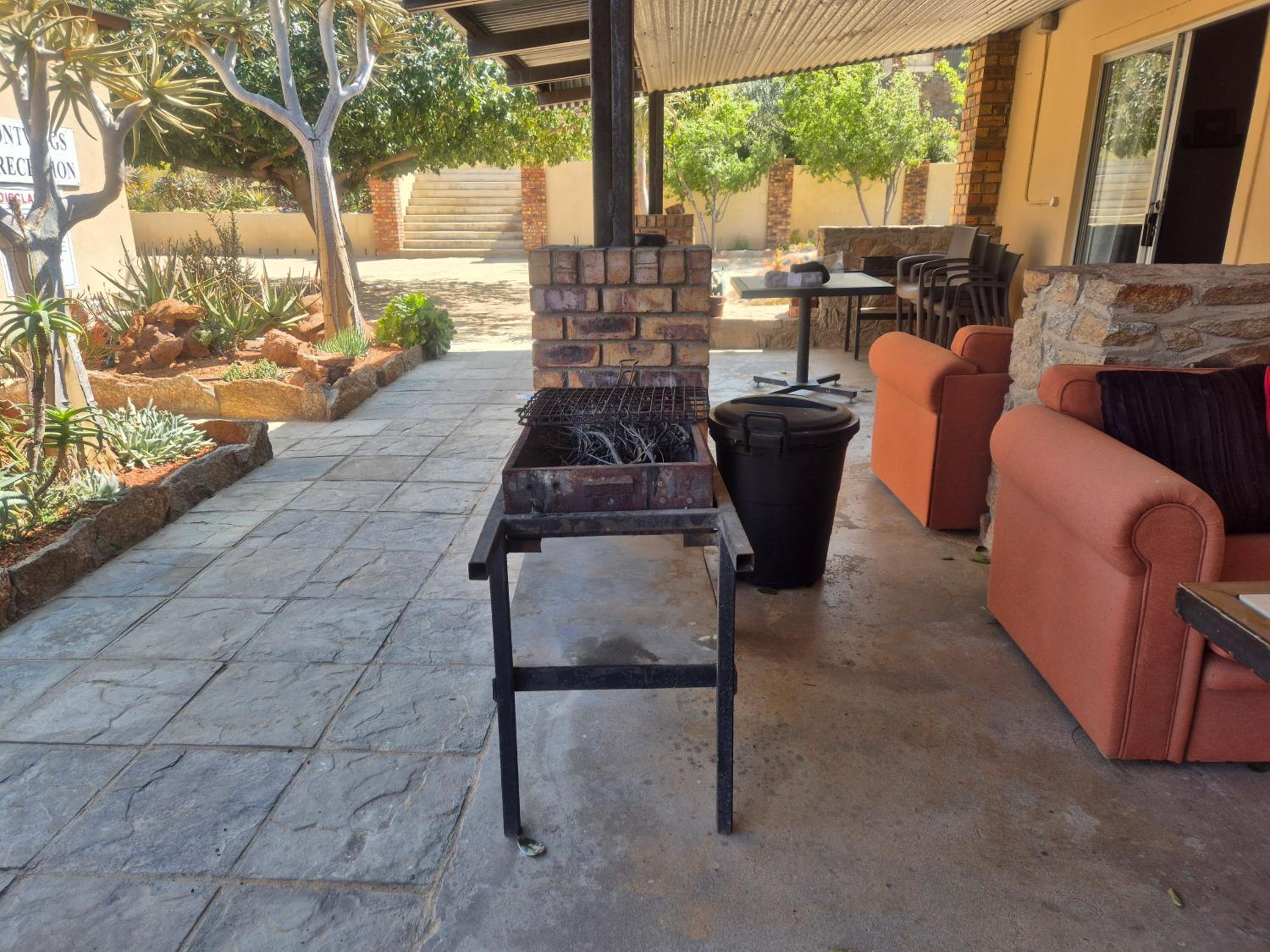 Family Room - Photo 62