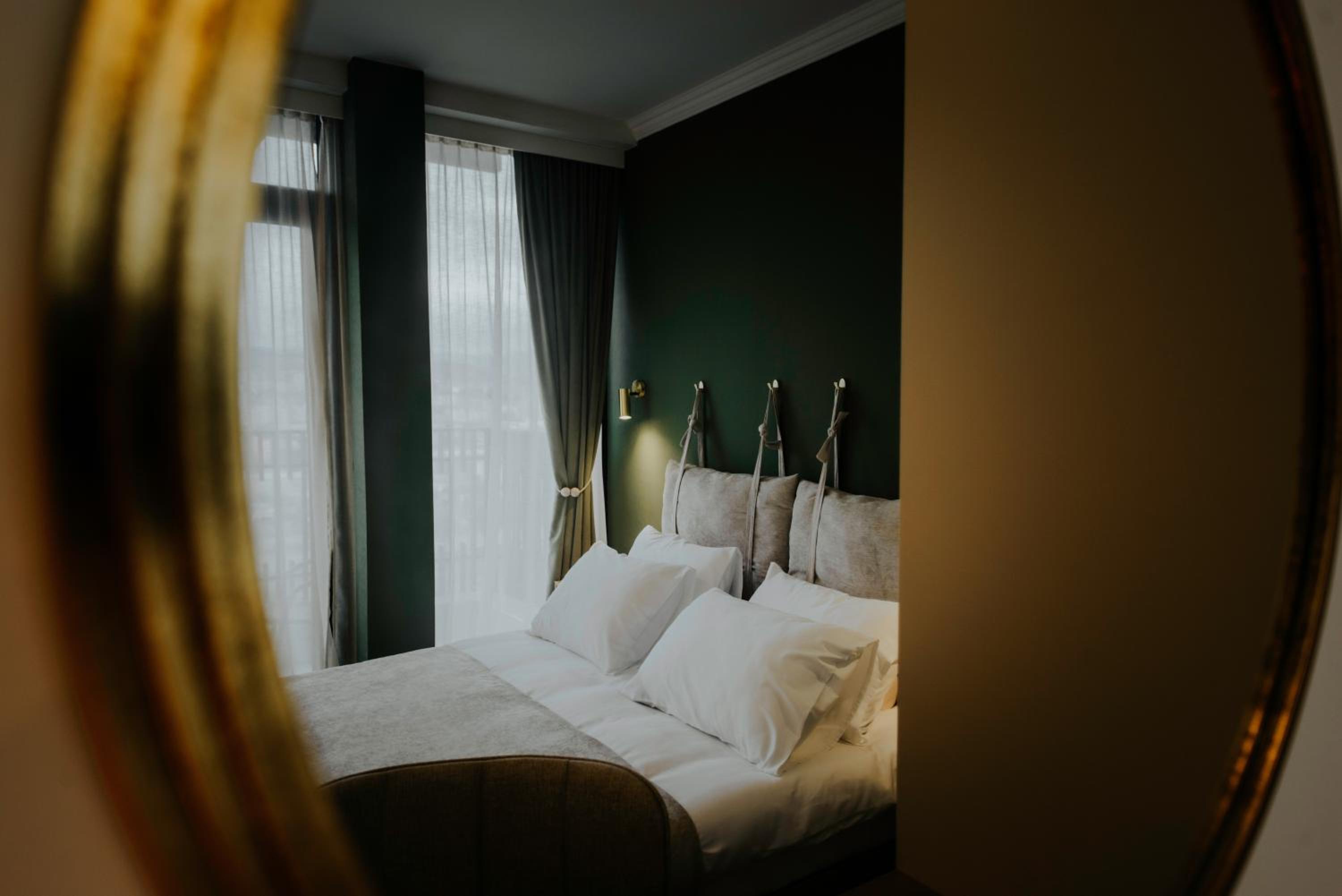 One-Bedroom Suite