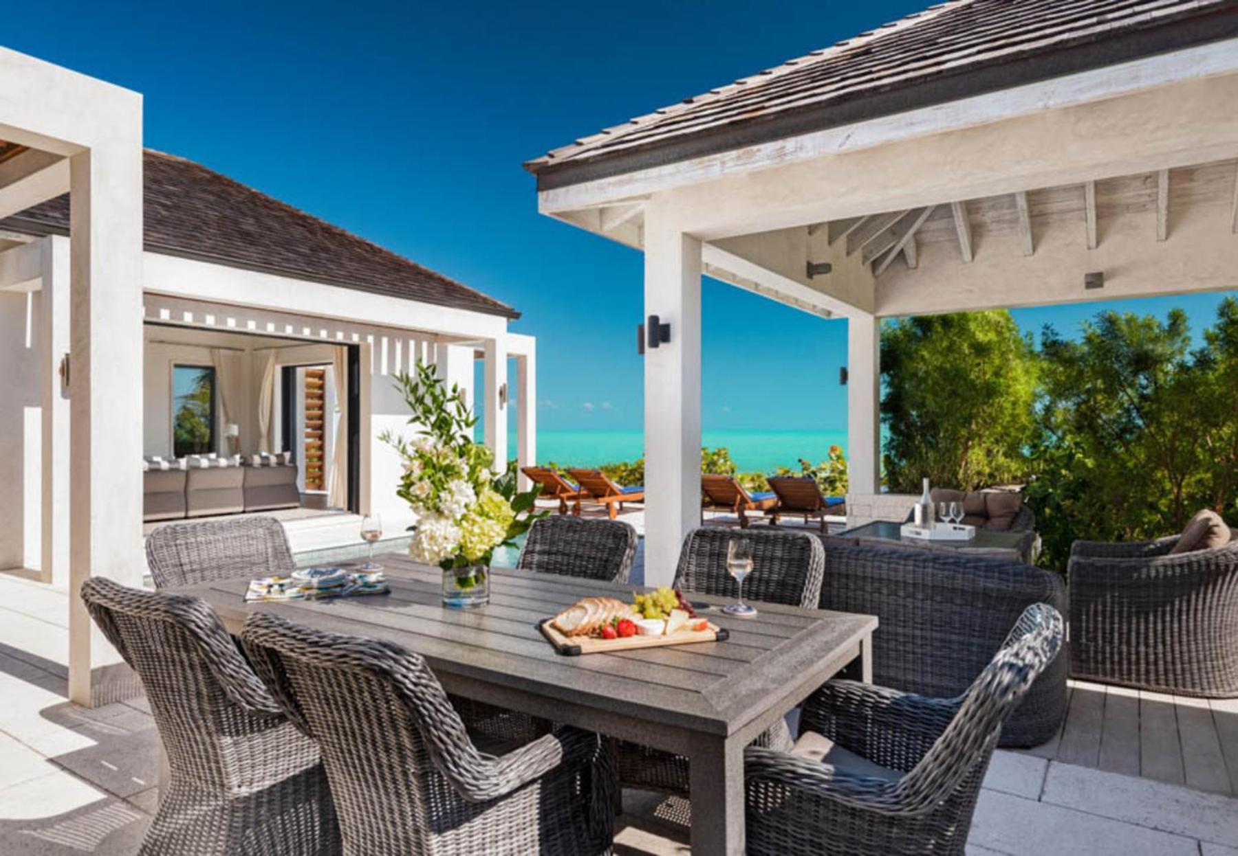 Villa - Beach Front photo 2