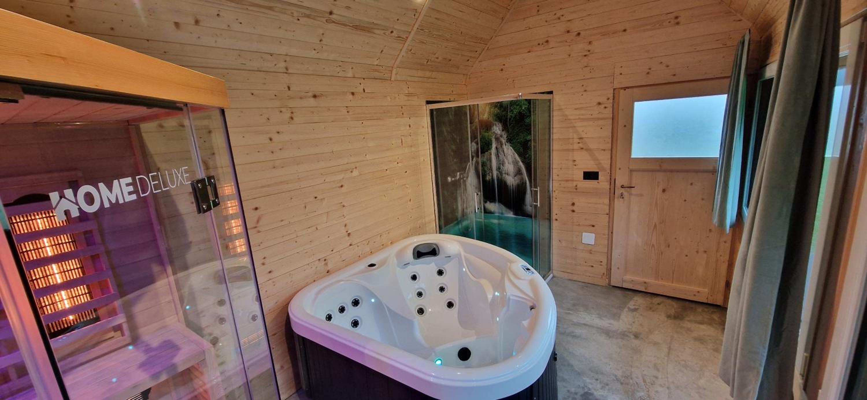 Deluxe Double Room with Shower - Photo 30