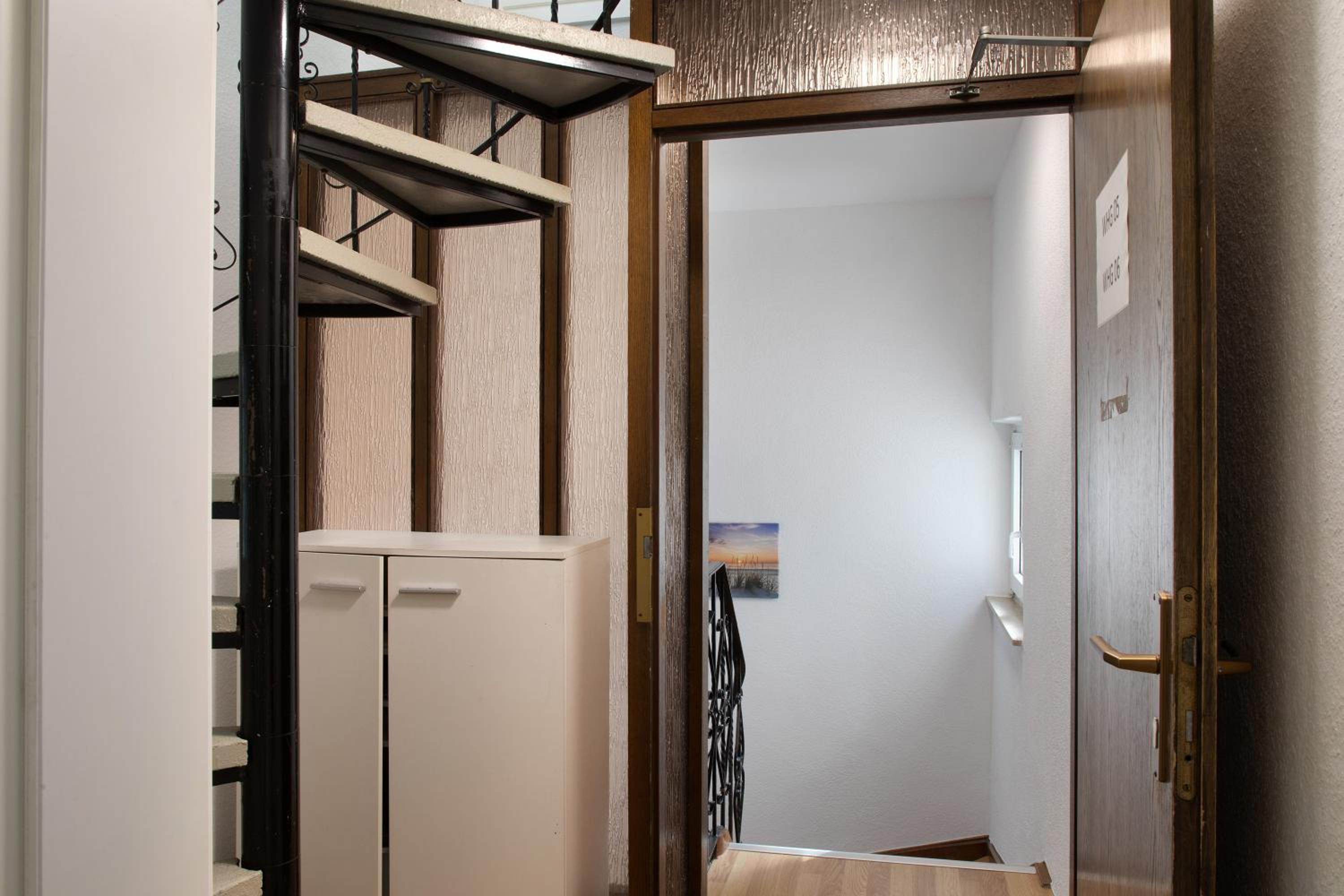 Three-Bedroom Premium Apartment with Balcony photo 2
