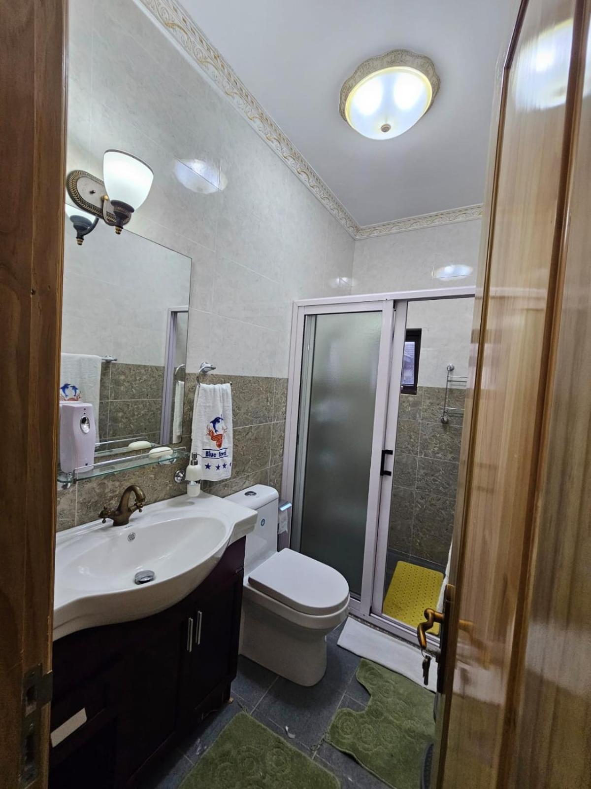 One-Bedroom Apartment with Balcony photo 2