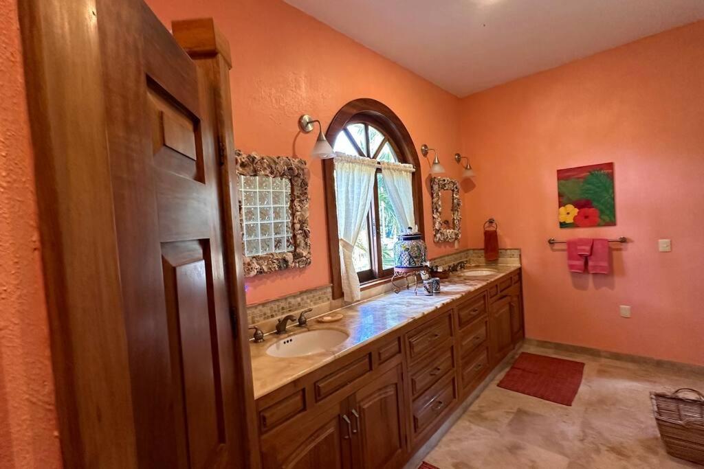 Three-Bedroom Villa photo 3