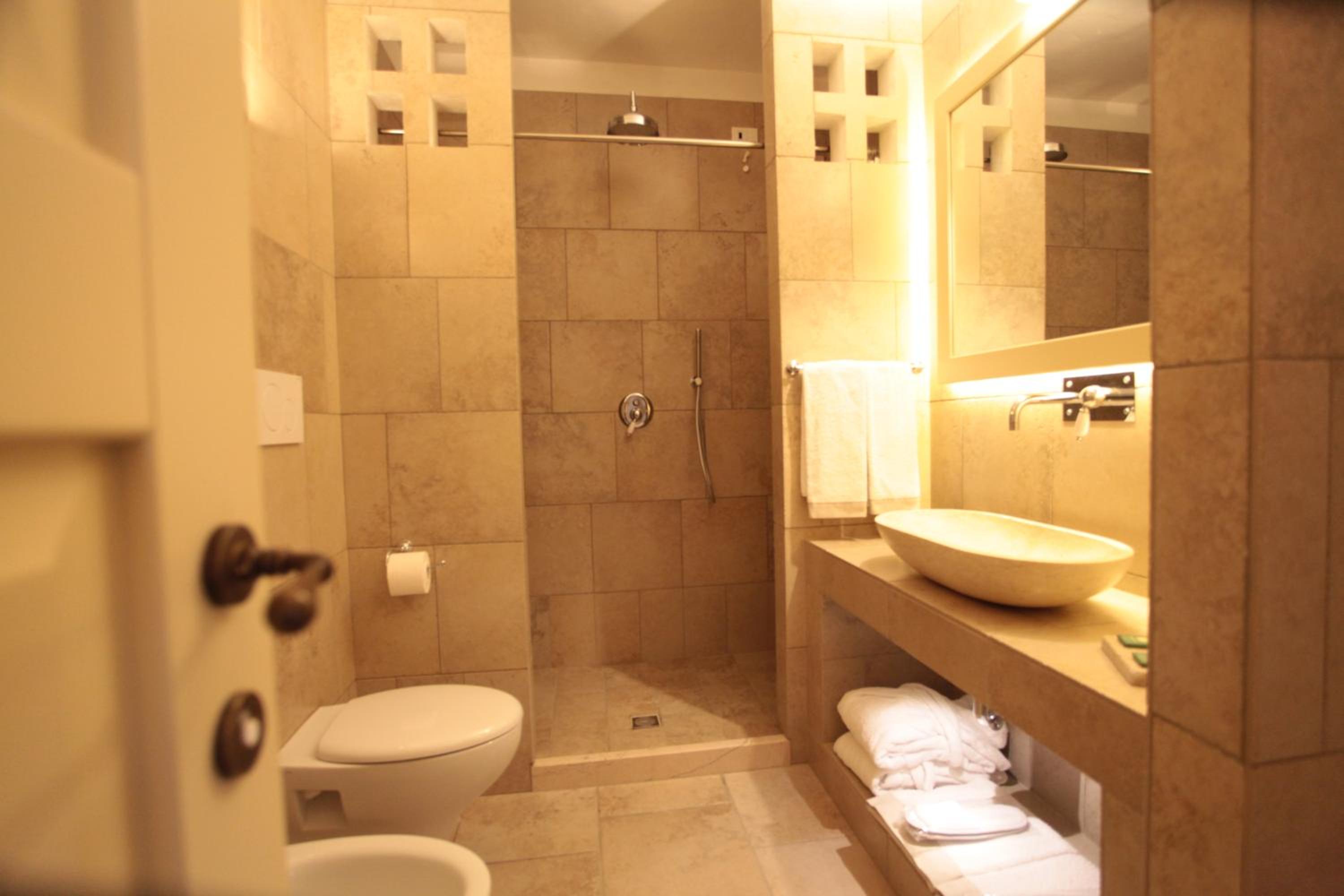 Deluxe Quadruple Room with Private Terrace - Photo 3