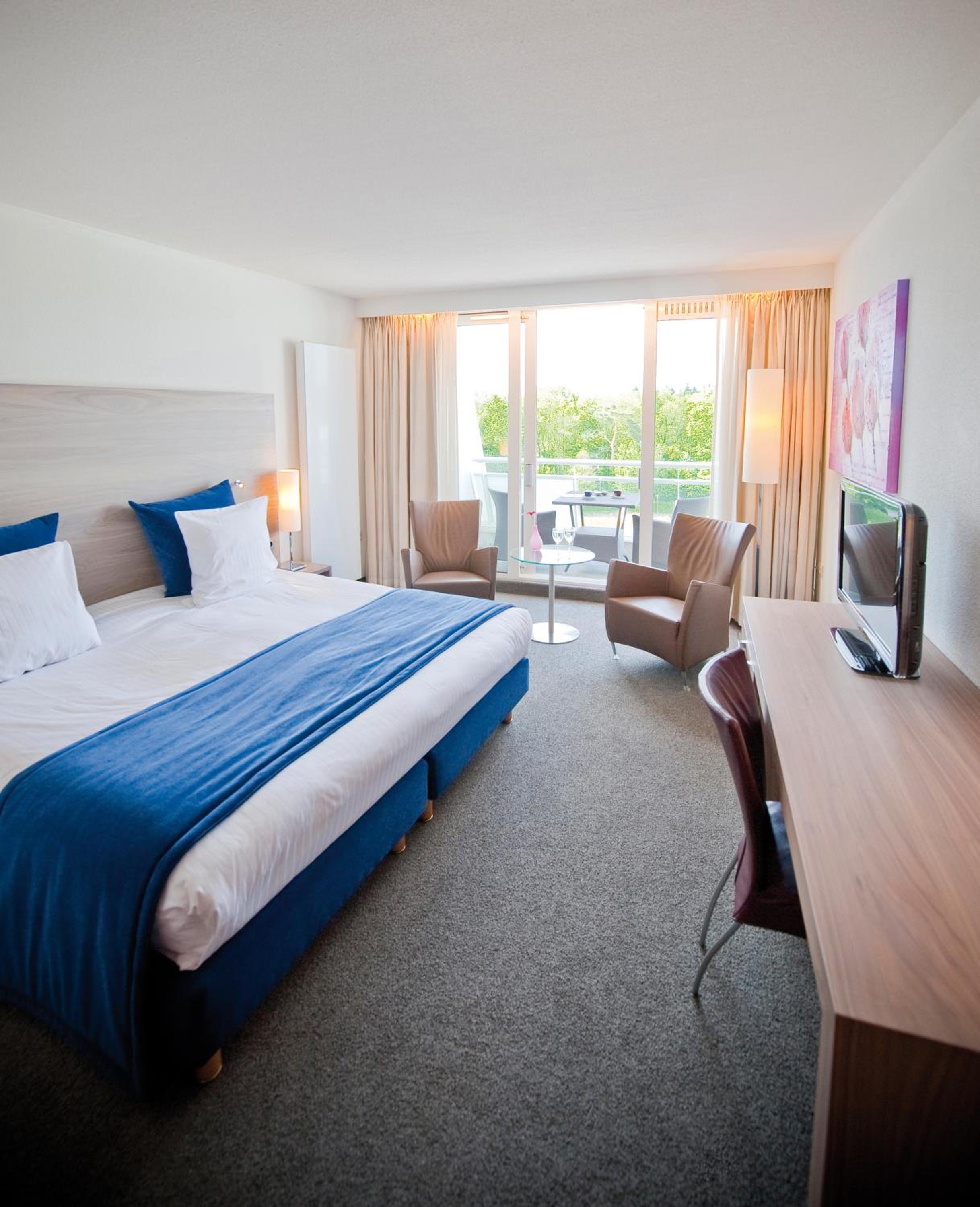 Deluxe Double or Twin Room with Spa Access - Photo 2