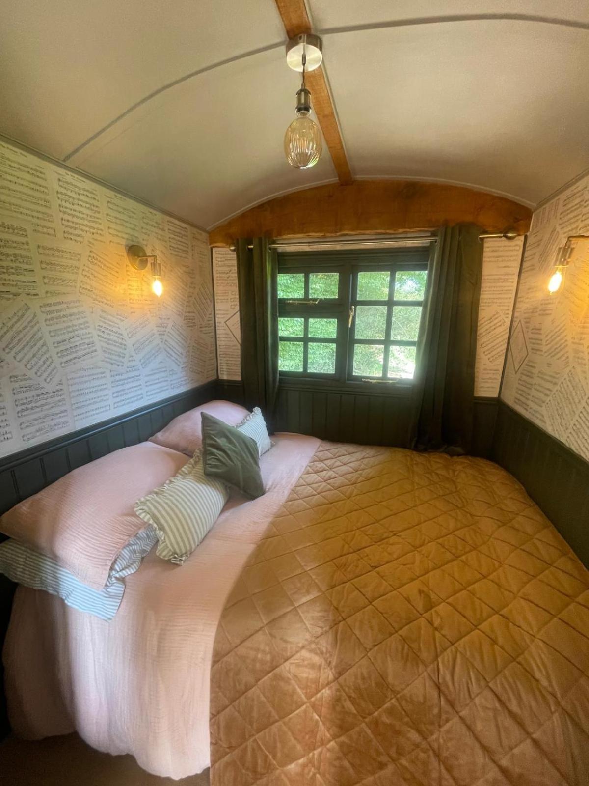 Mobile Home photo 1