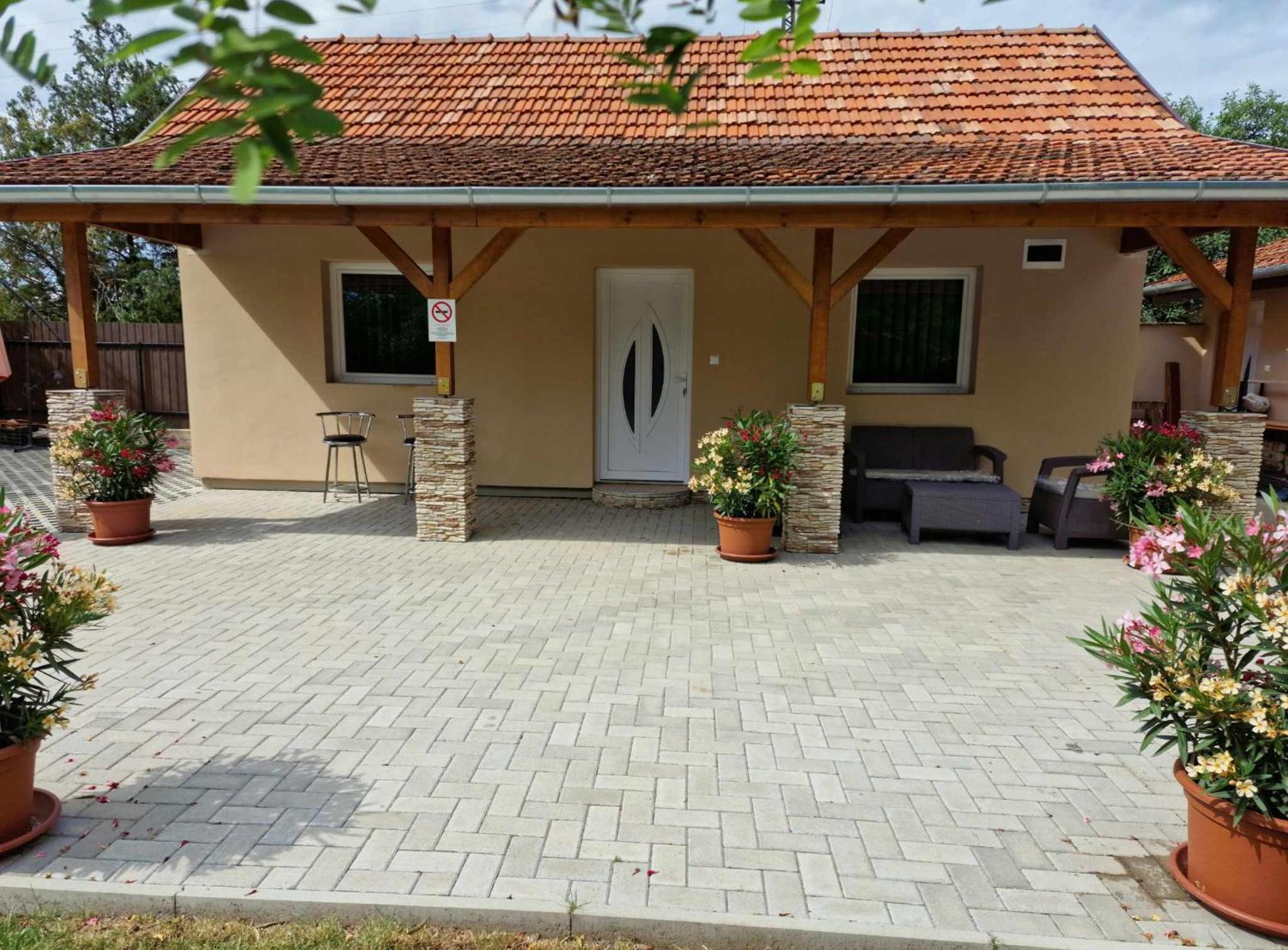 Two-Bedroom Apartment with Garden View photo 1