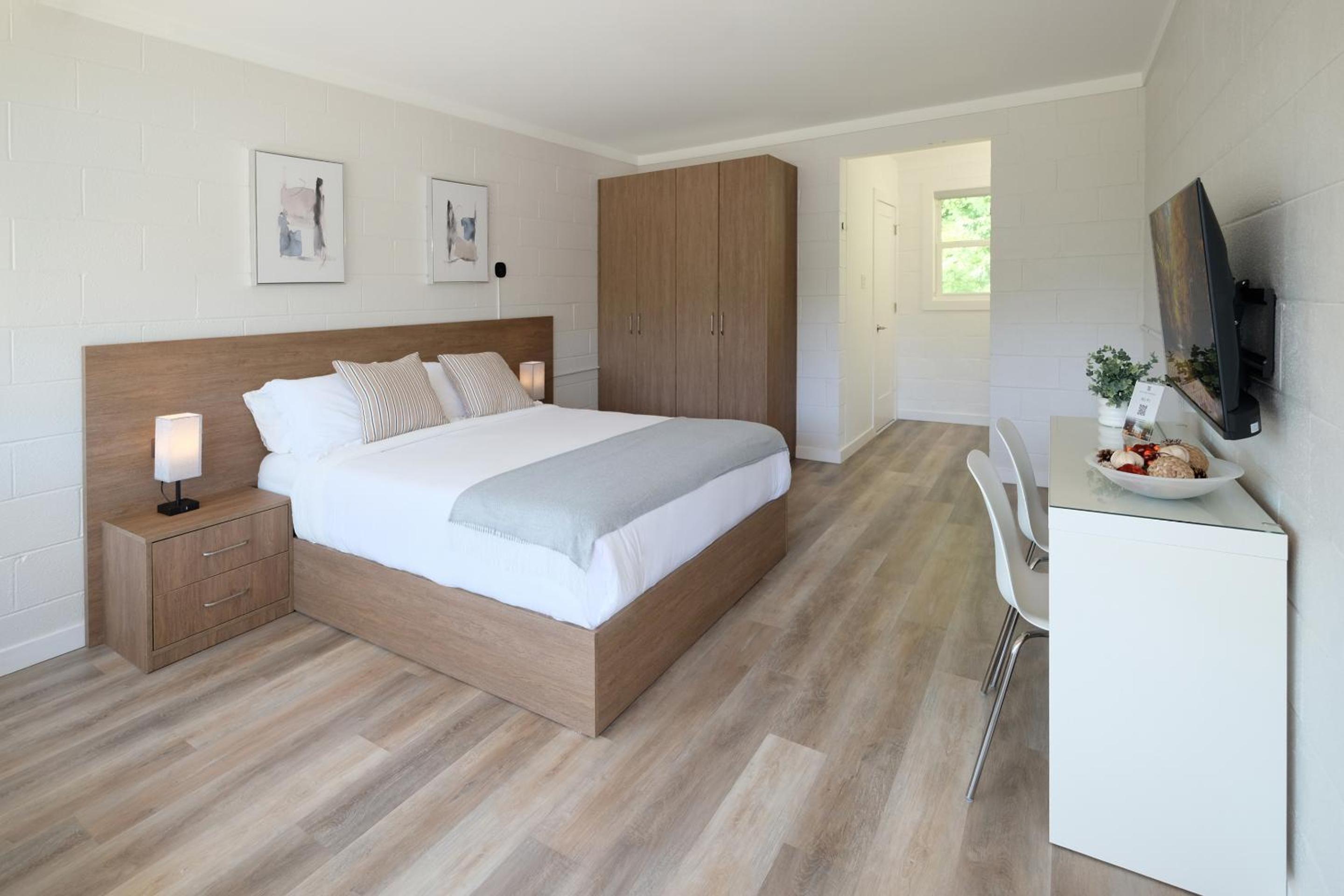 Queen Room