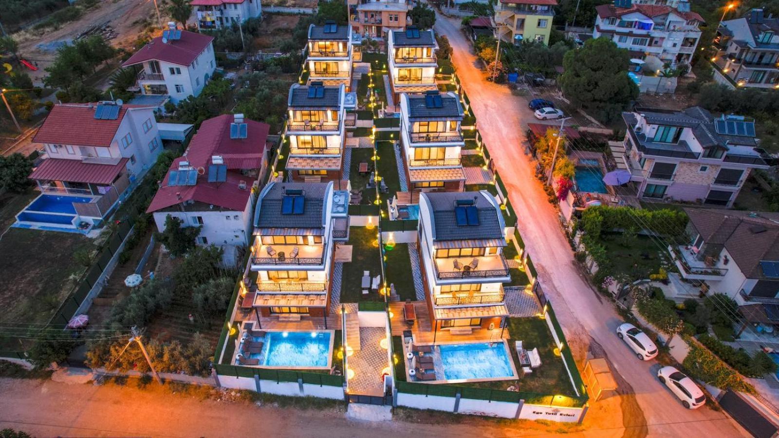 Villa photo 2