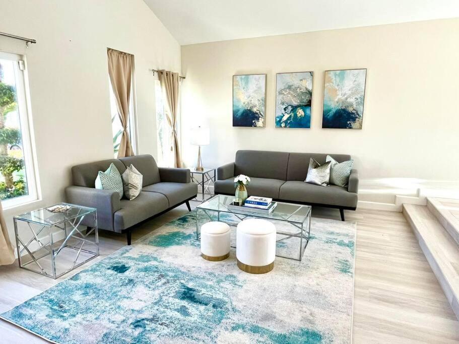 Four-Bedroom House photo 1