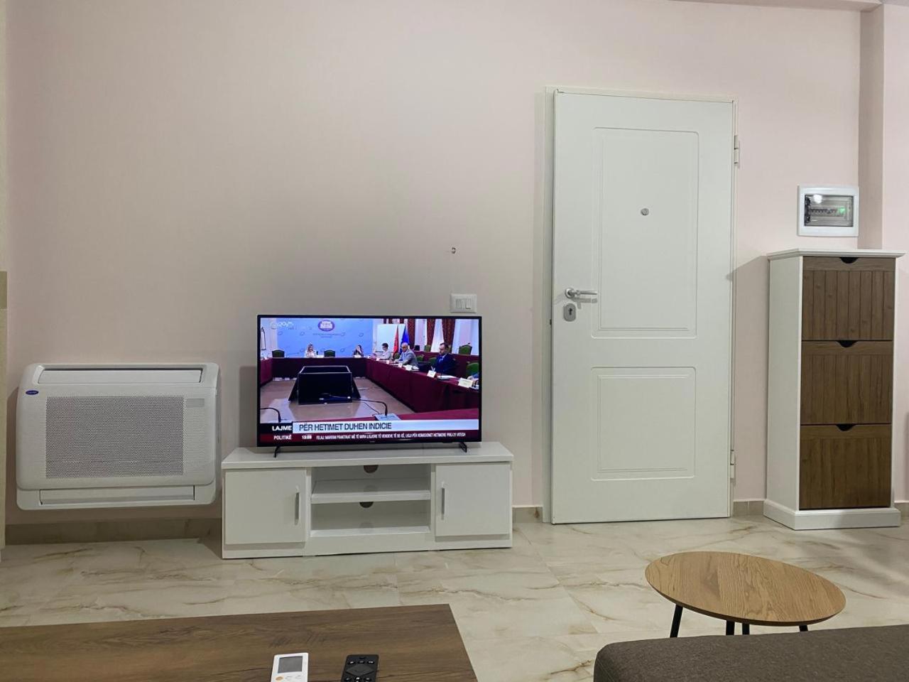Two-Bedroom Deluxe Apartment with Balcony