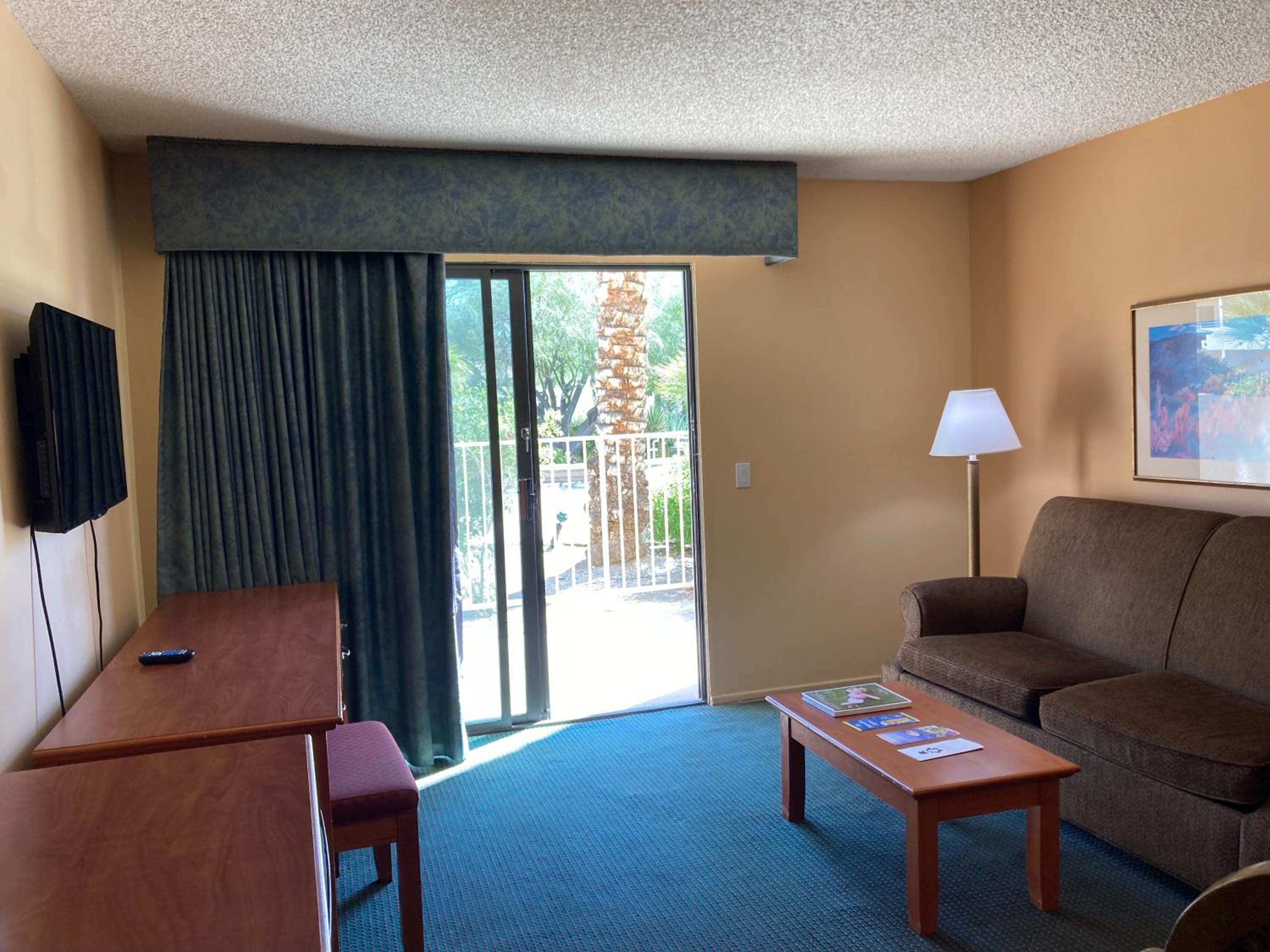Queen Room - Photo 3