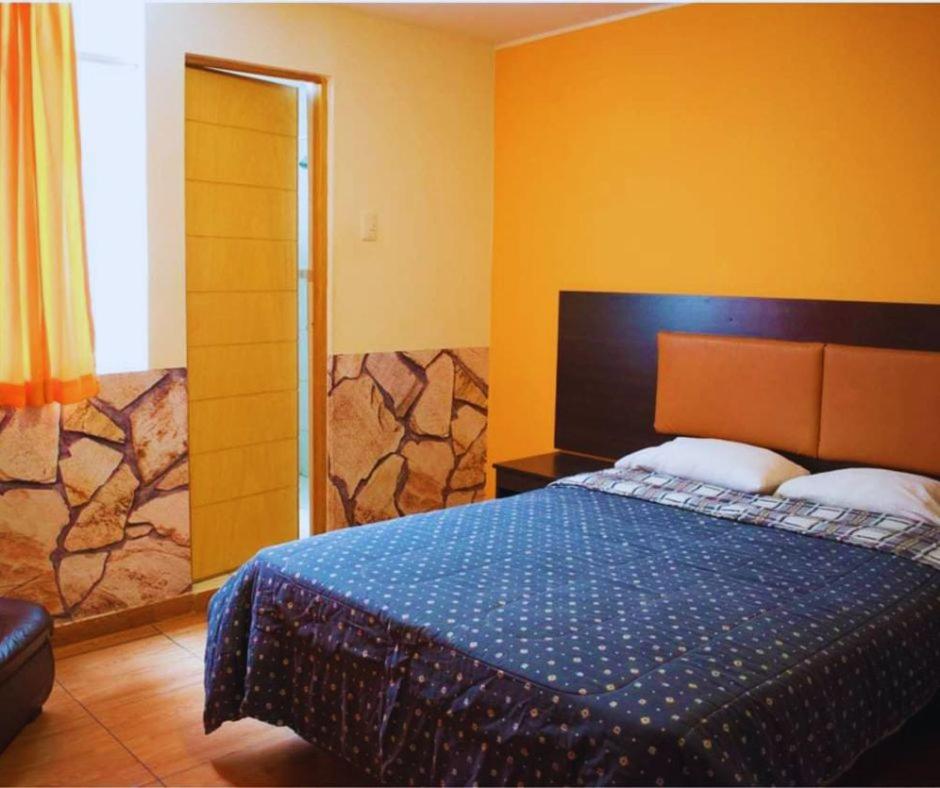 Single Room with Private Bathroom photo 1
