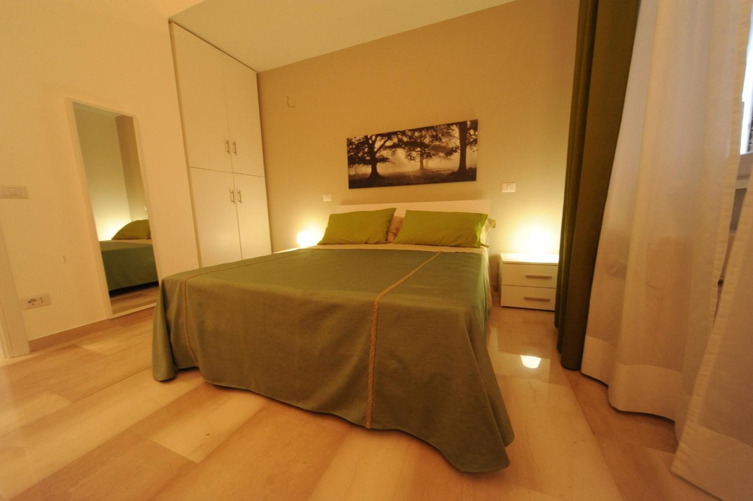 Deluxe Apartment