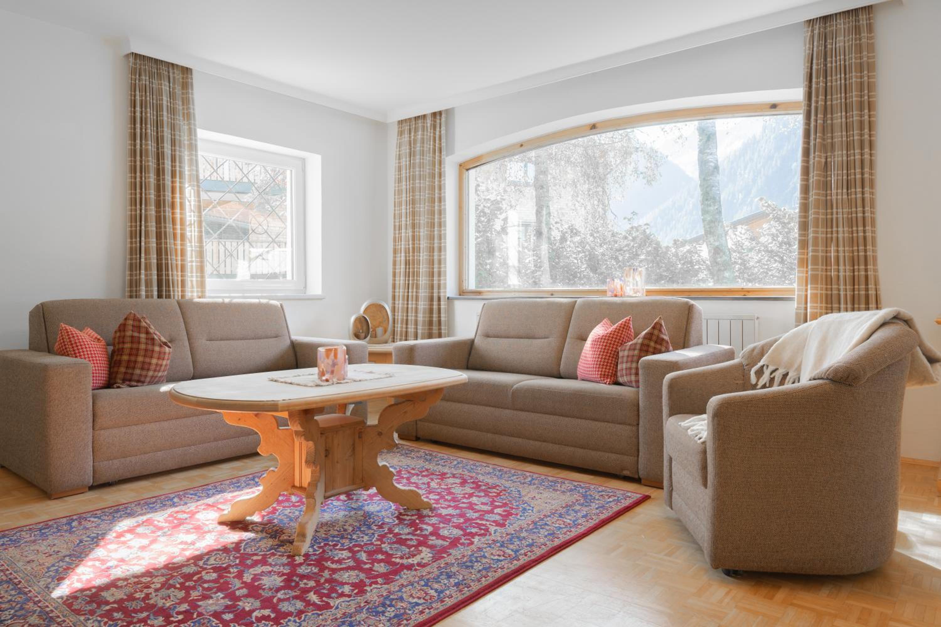 Three-Bedroom House photo 1
