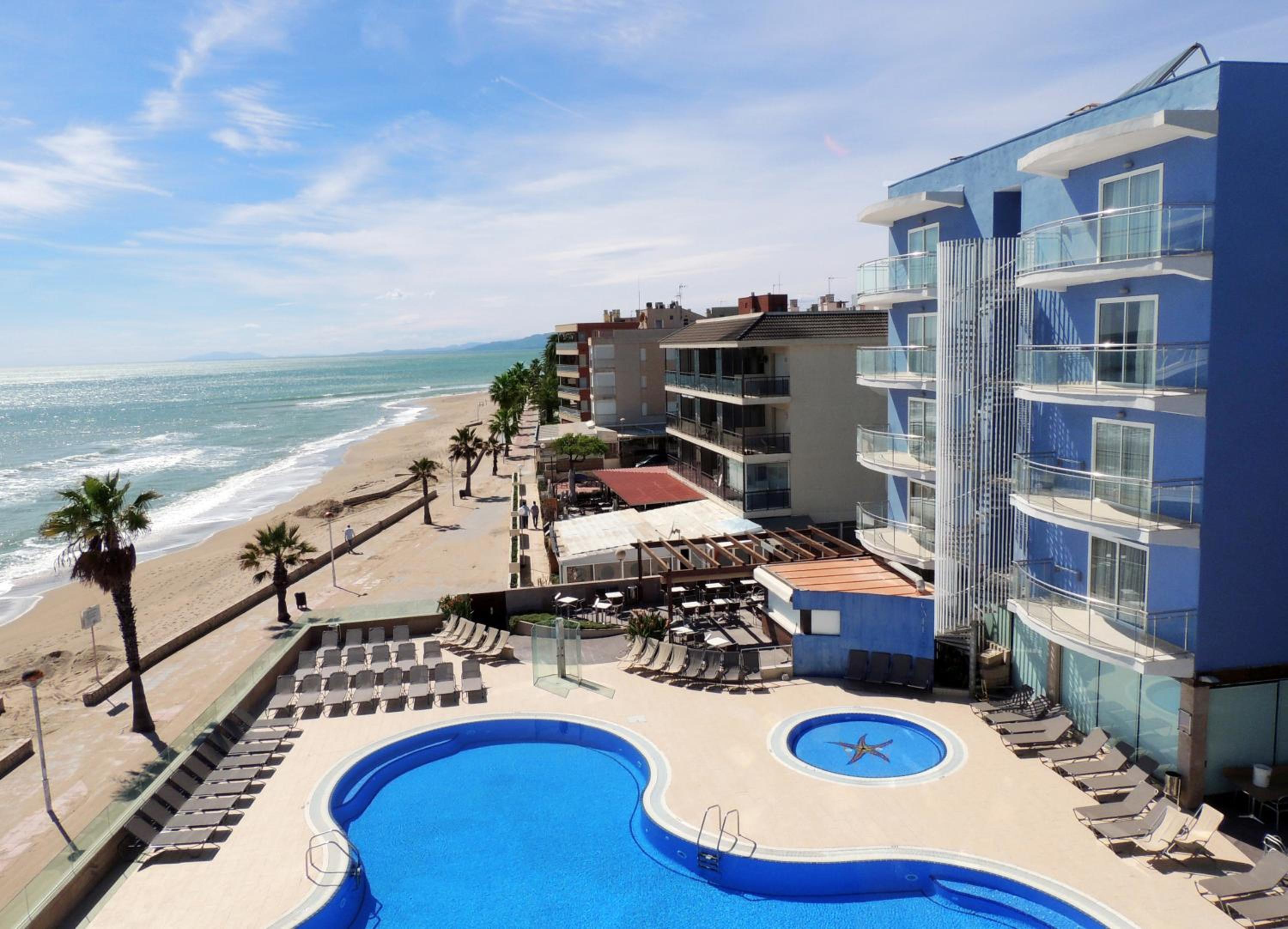 Triple Room with Panoramic View (2 Adults + 1 Child) photo 2