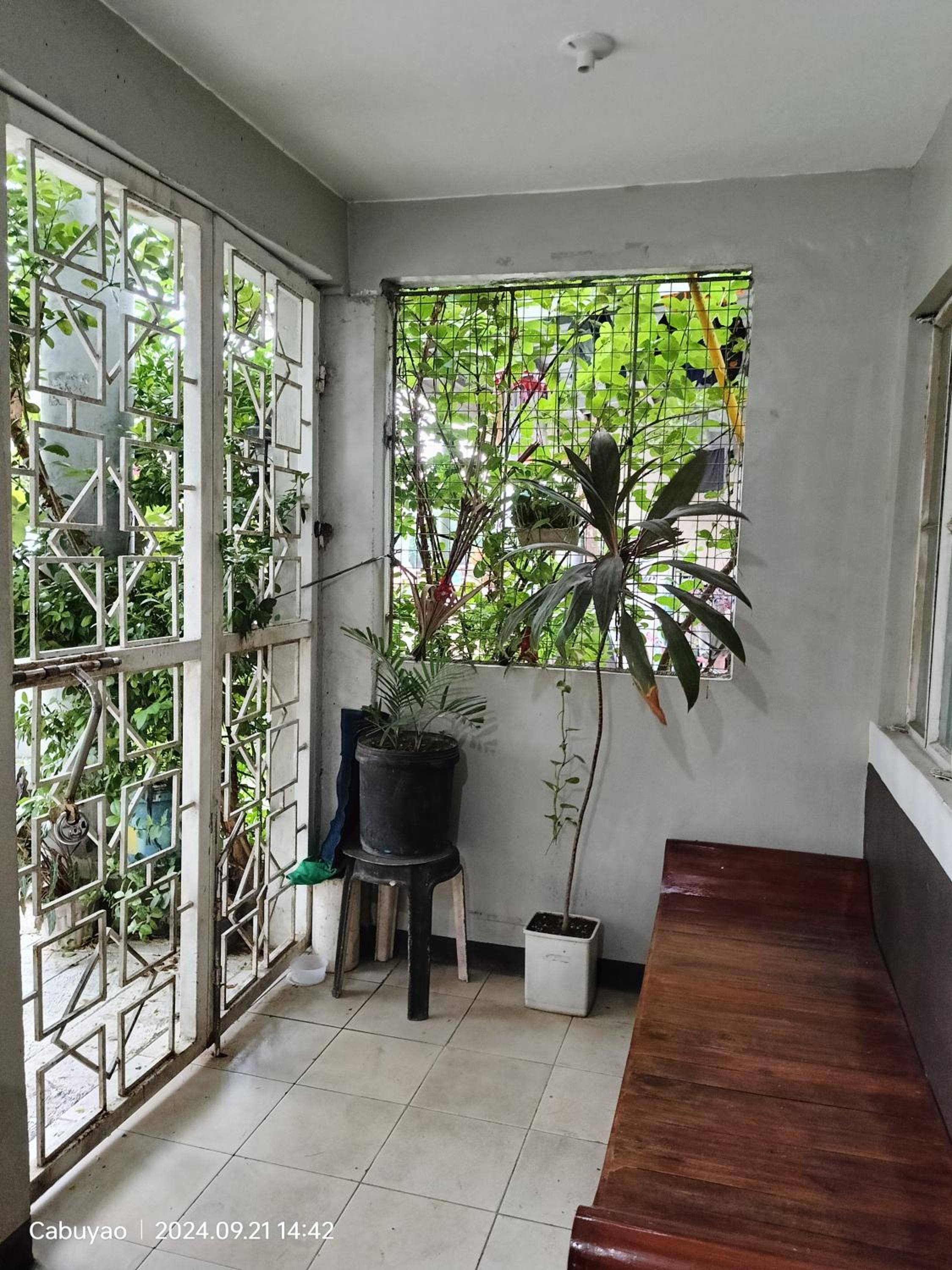 Family Room with Balcony photo 3