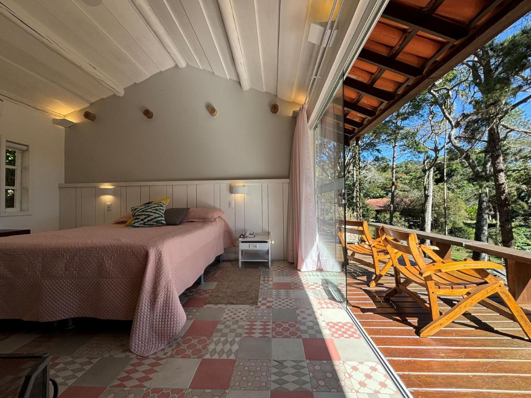 Suite with Lake View photo 1
