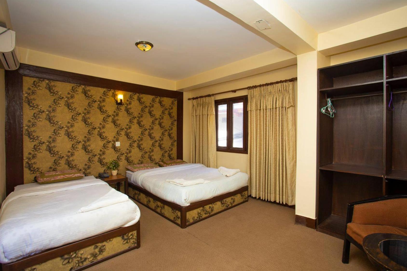 Deluxe Quadruple Room