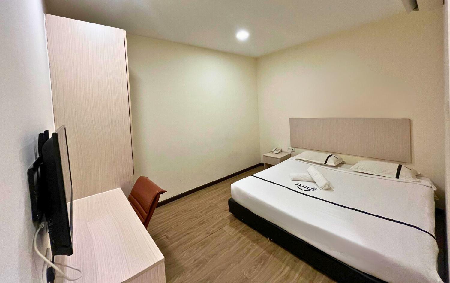 Double Room - Photo 3