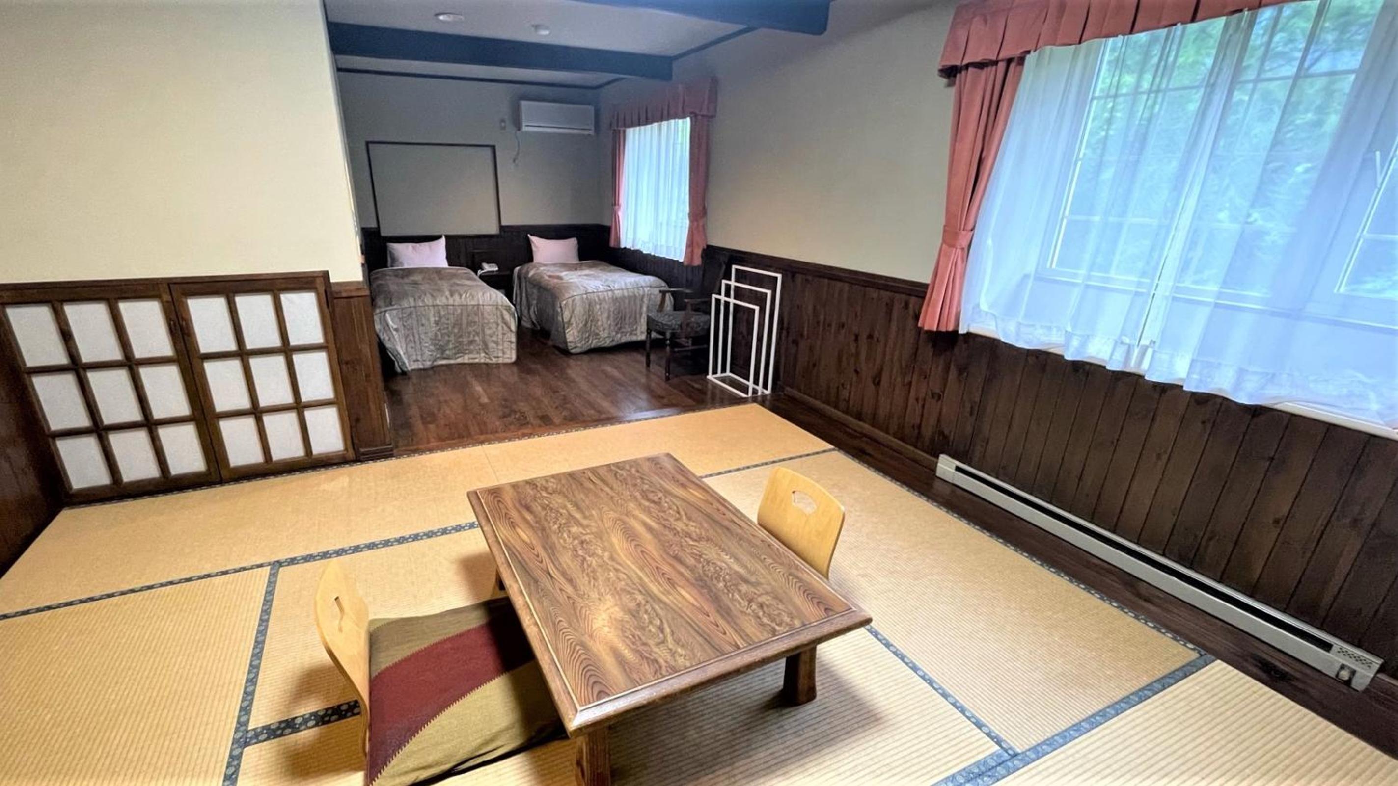Standard Twin Room - Photo 1