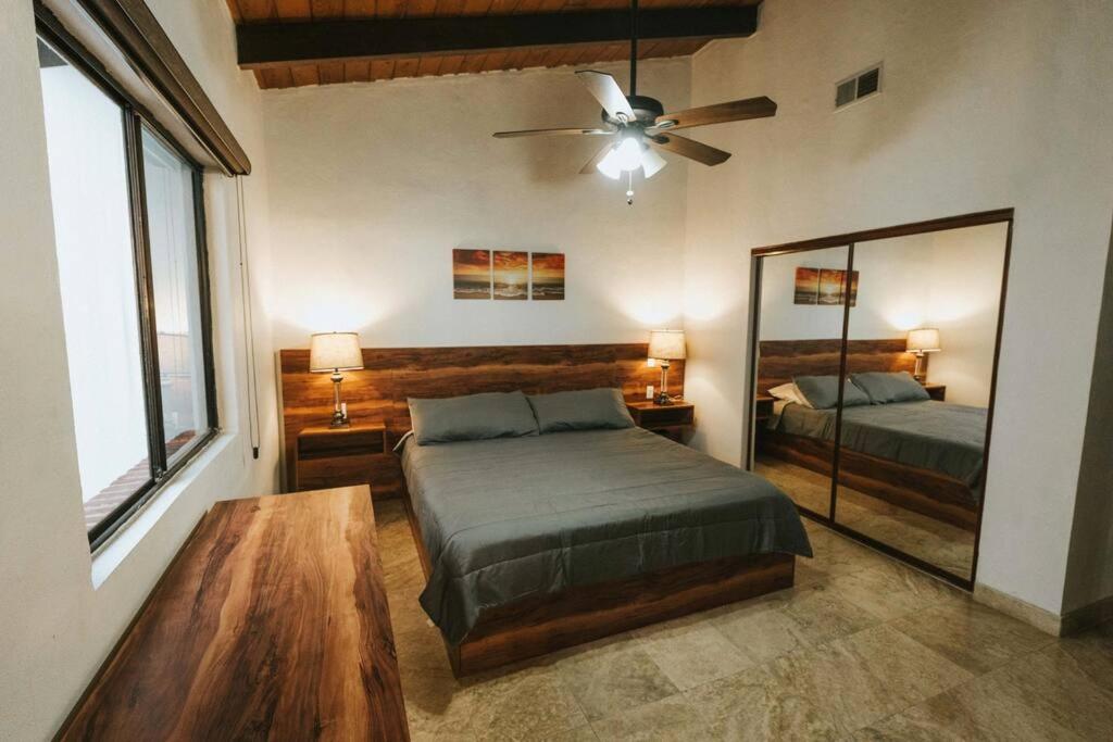 Three-Bedroom House photo 3