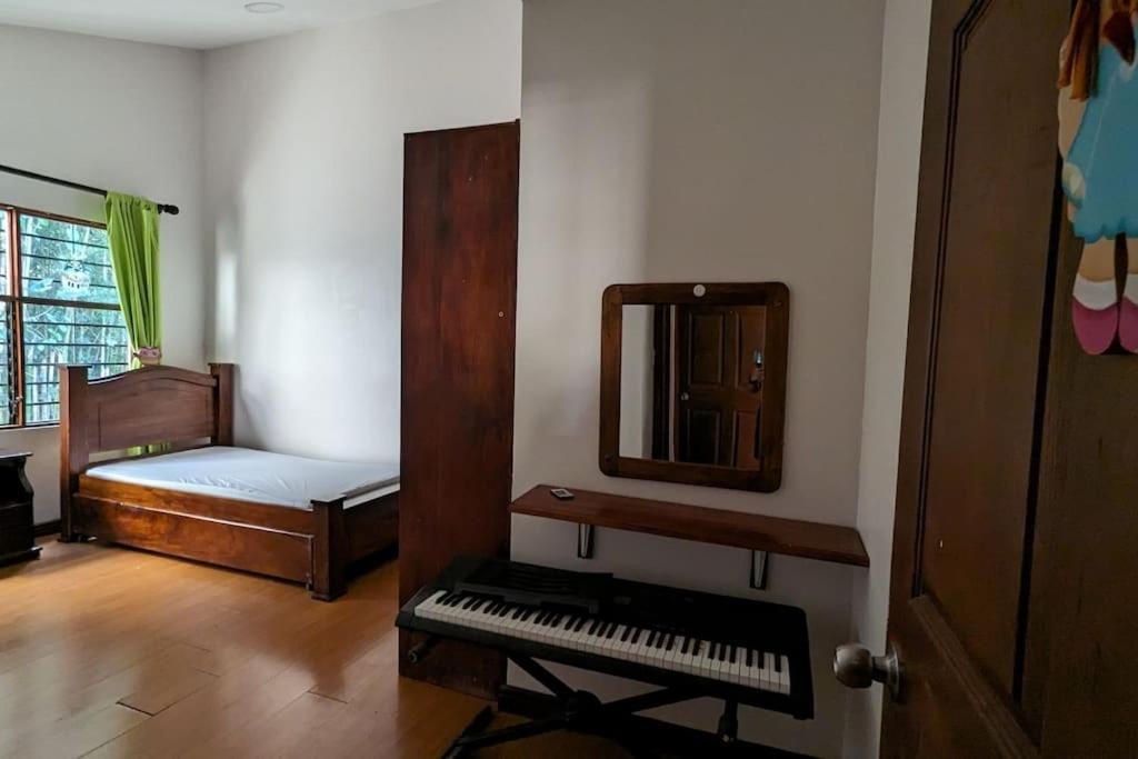 Three-Bedroom House photo 1