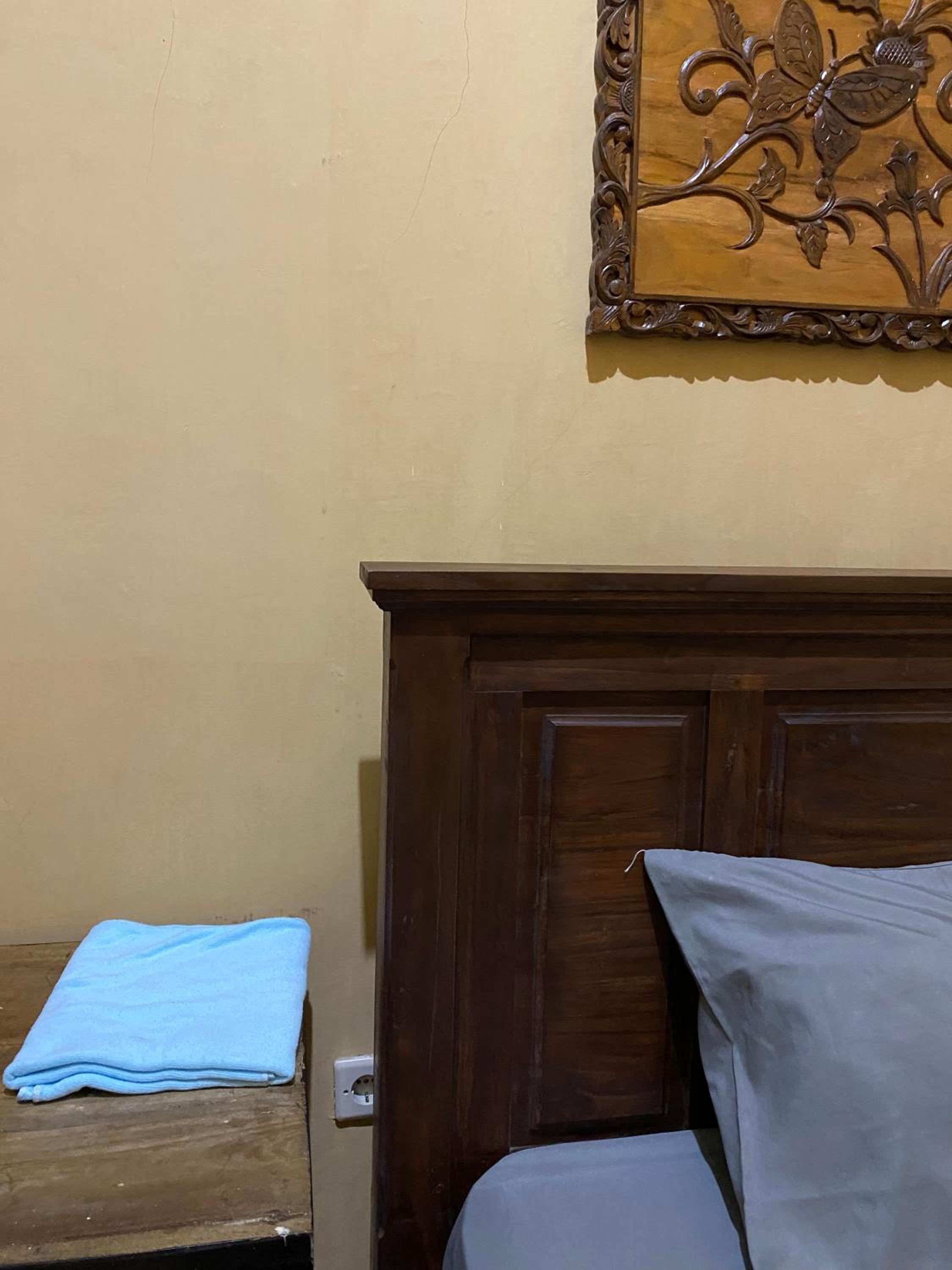 Single Room With Private Bathroom photo 2
