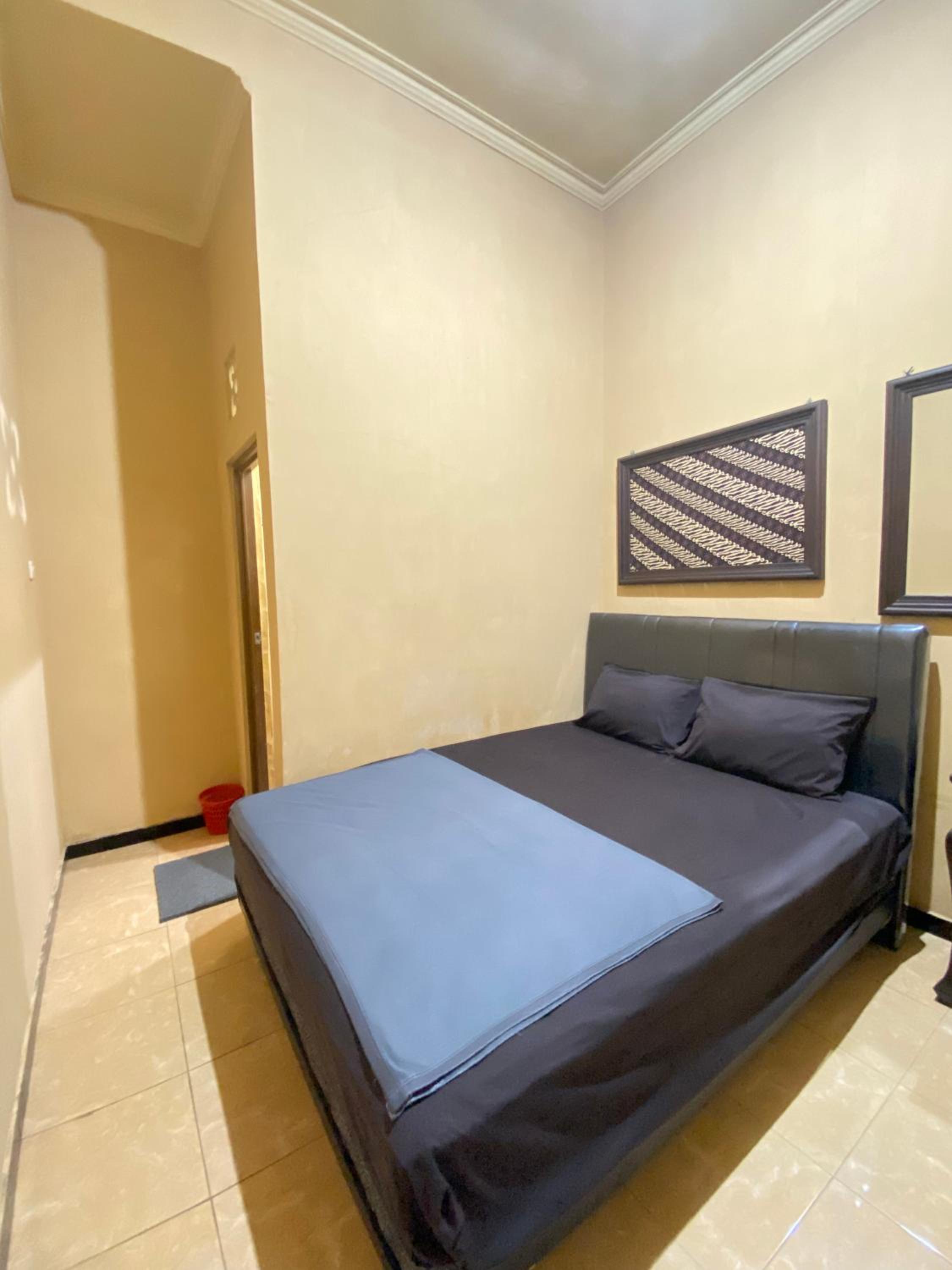 Double Room With Private Bathroom photo 1