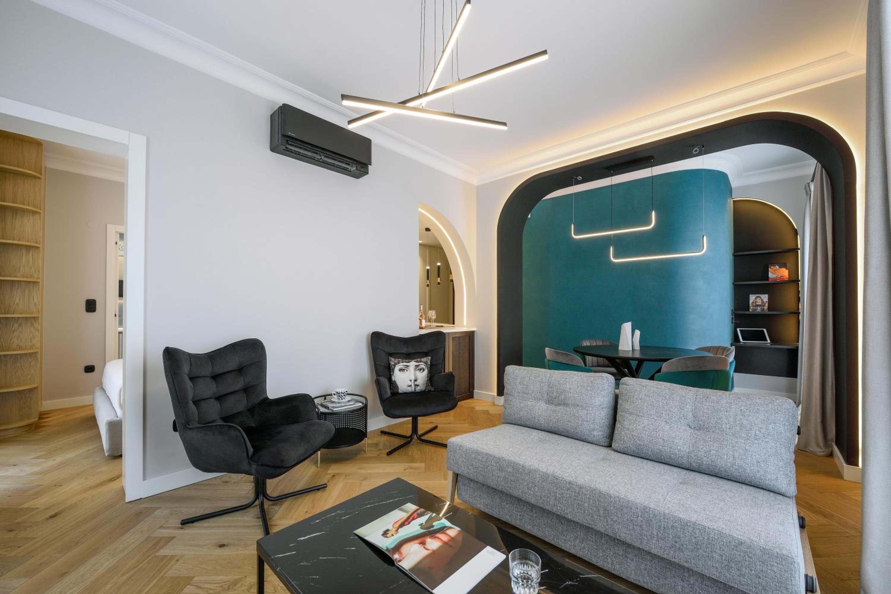 One-Bedroom Apartment